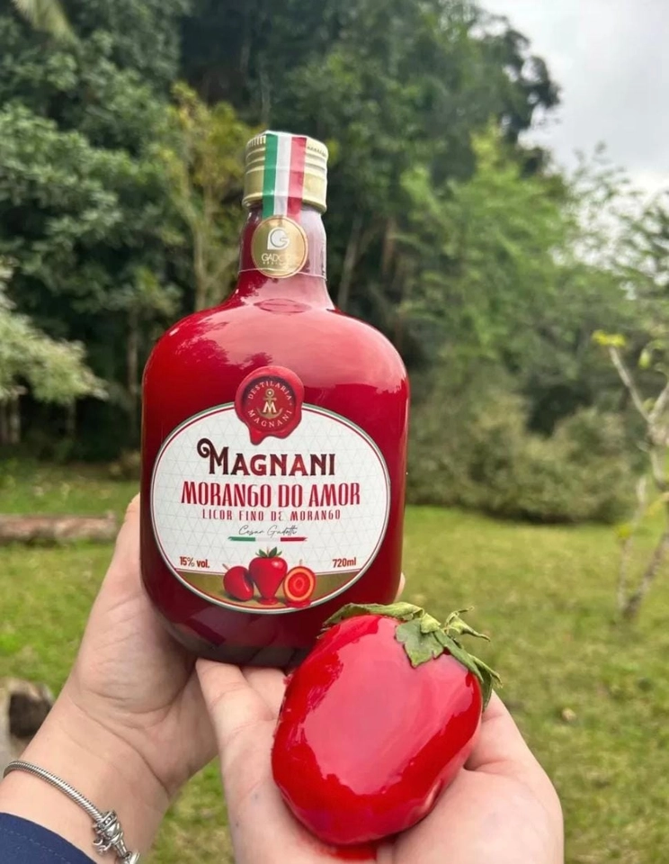 Morango do Amor Licor 720ml - 1