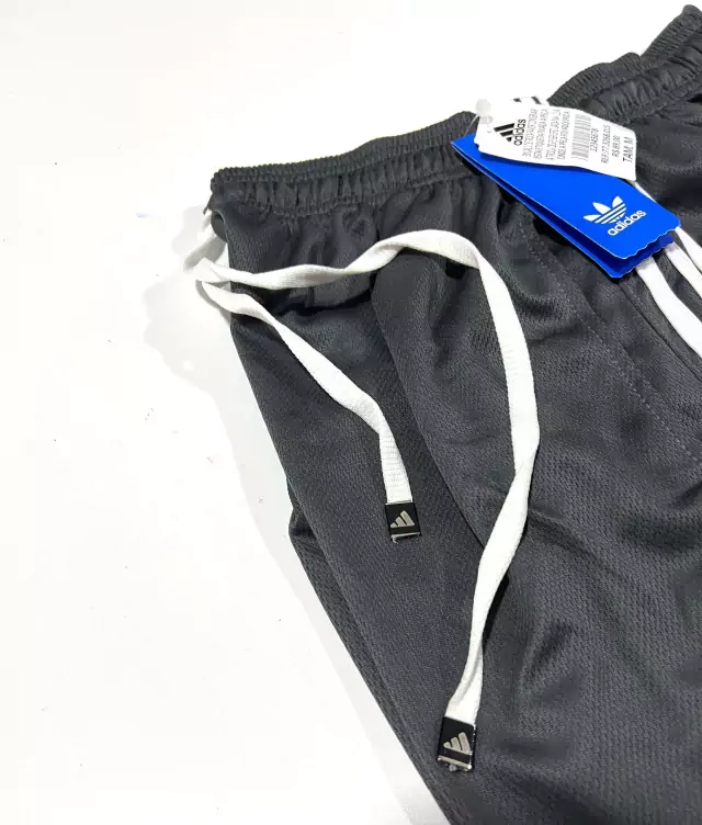 Short Dri-Fit Adidas 3 Listras - Chumbo - imagem 2