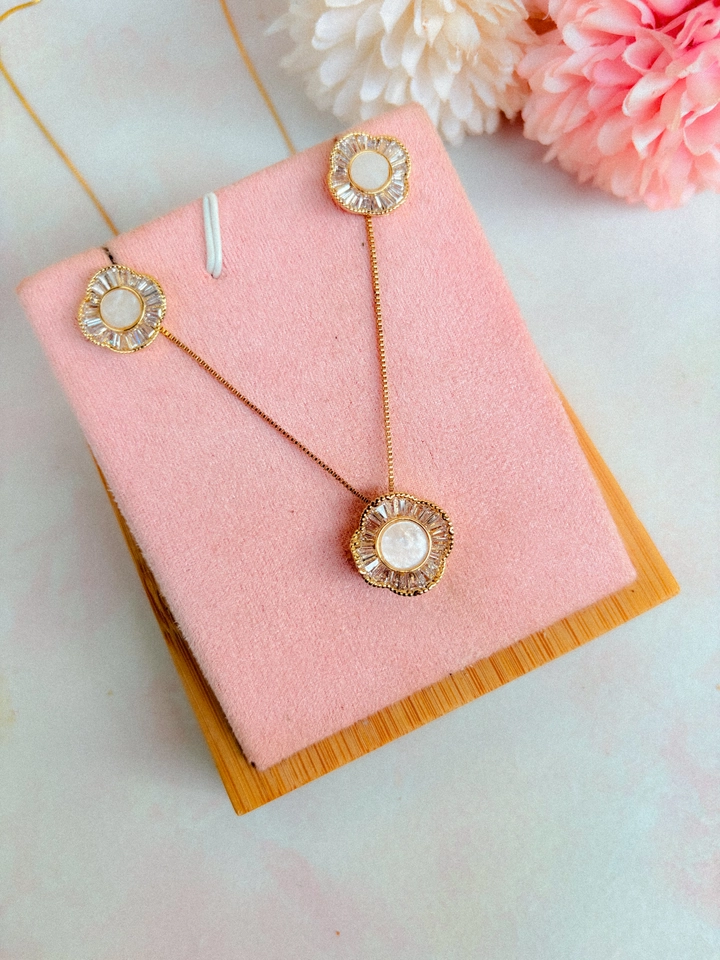 Conjunto flor  - 1