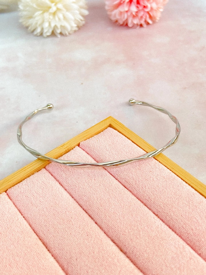 Bracelete para o bicips delicado - prata  - 1