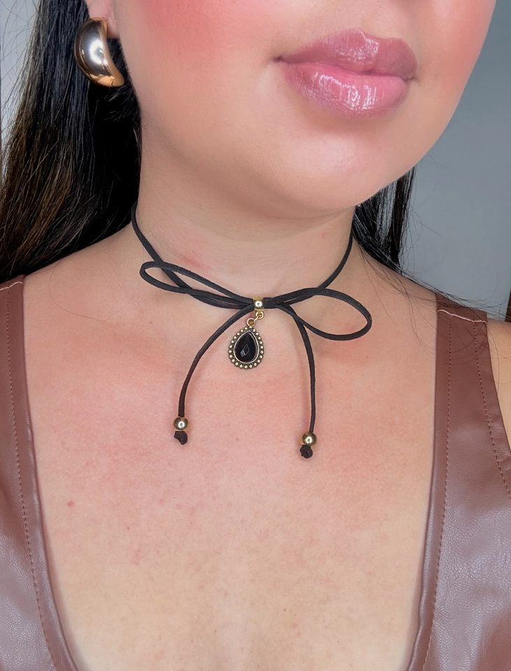 Choker gota preta 