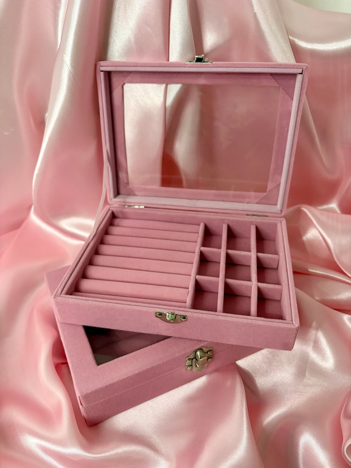Porta joias com visor rosa 