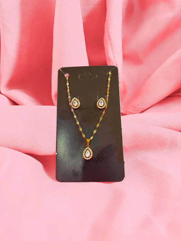 Conjunto gota cravejada 
