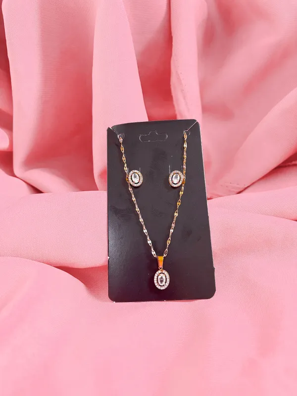 Conjunto ponto de luz cravejado 