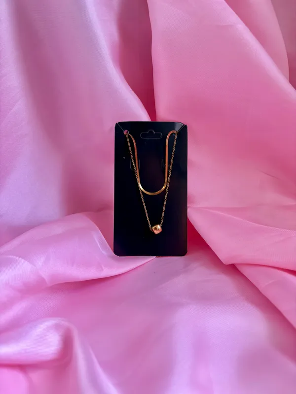 Colar duplo esfera dourado 