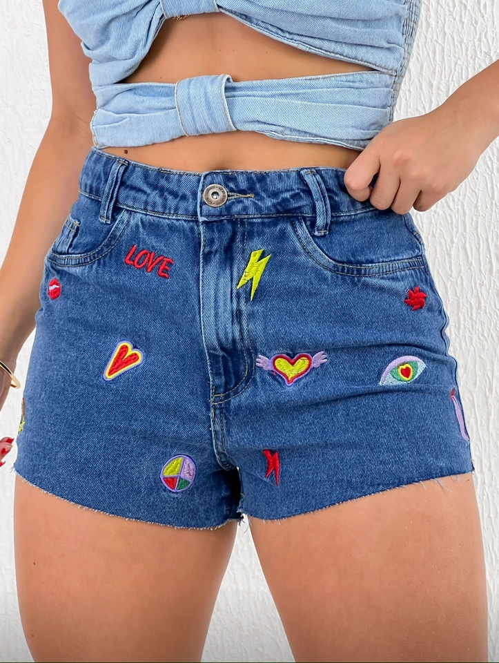 SHORTS JEANS BORDADO - imagem 2