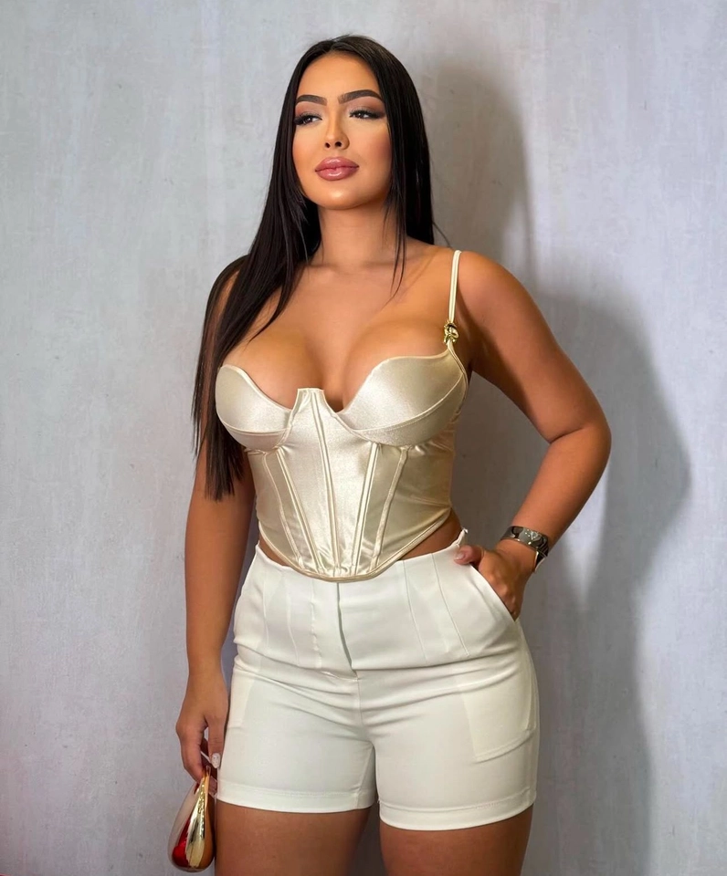Corset Diva - 1