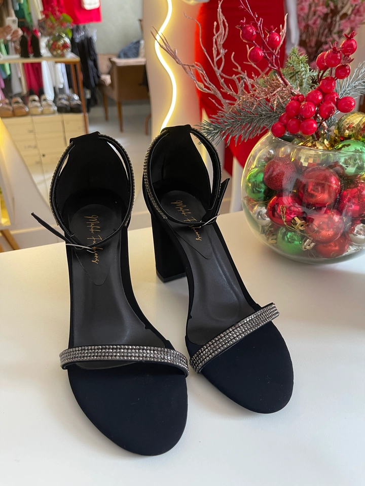 SANDÁLIA  PRETA STRASS - imagem 2