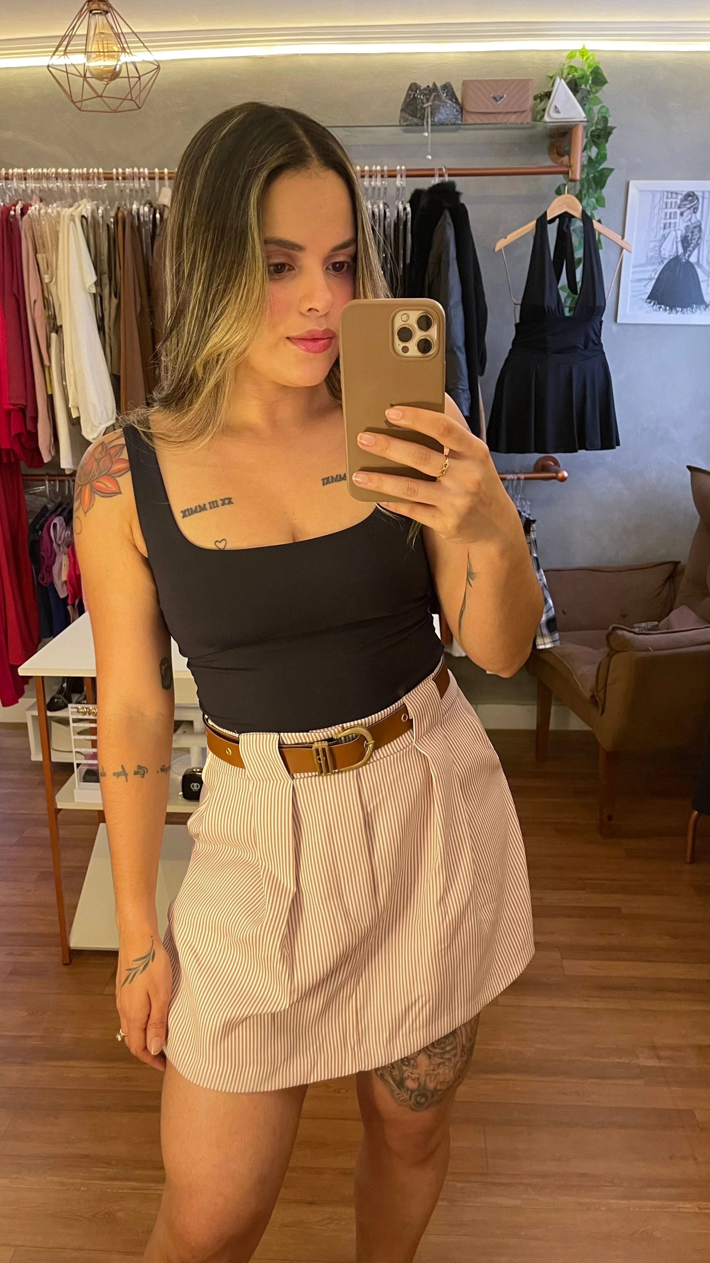 SHORTS SAIA LISTRADO  - 1