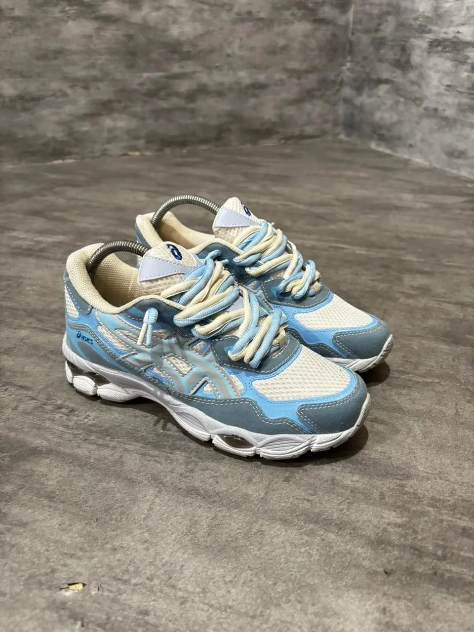 Tênis ASICS GEL NYC LINHA LUXO