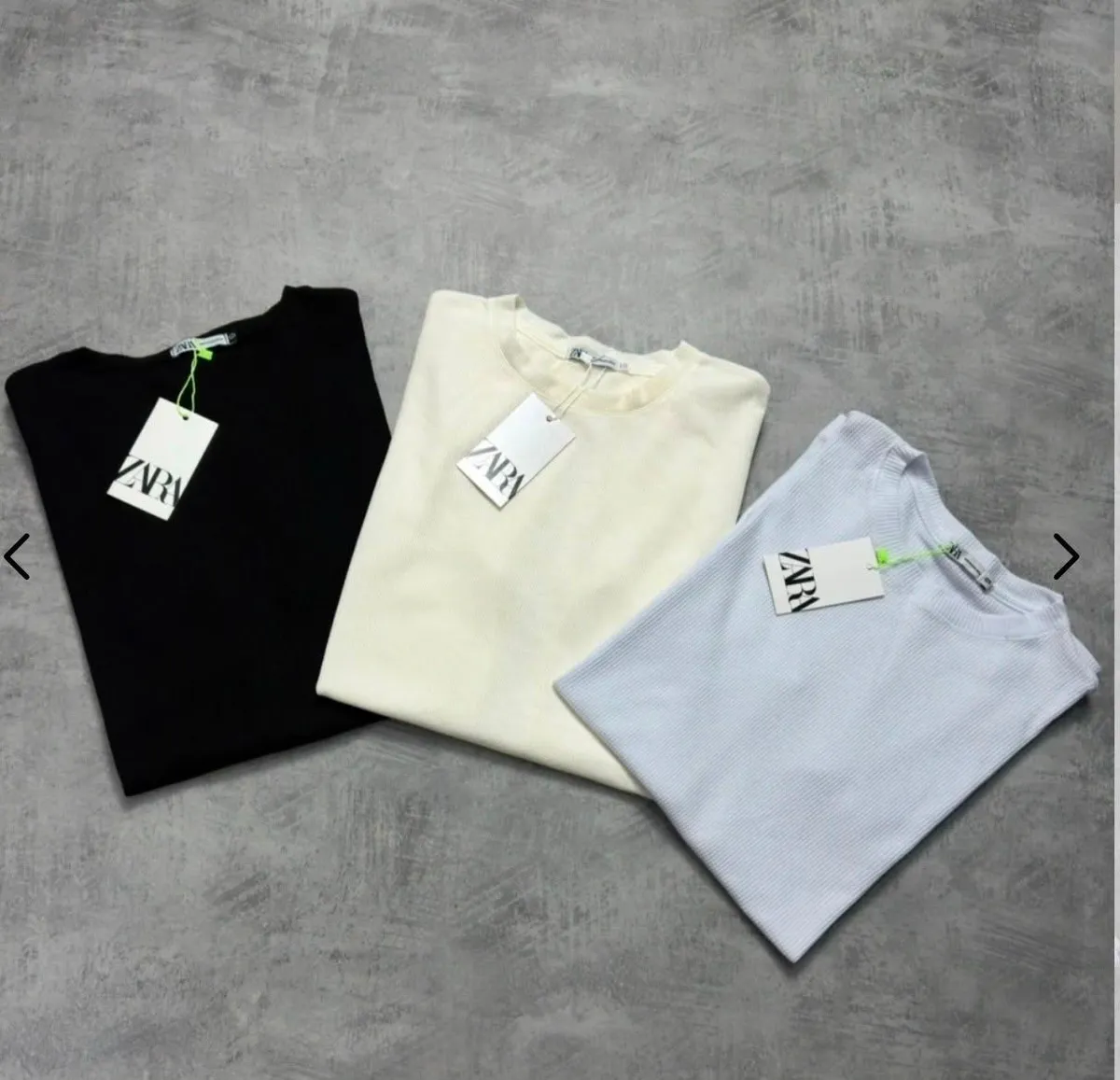 CAMISETA ZARA TEXTURIZADA