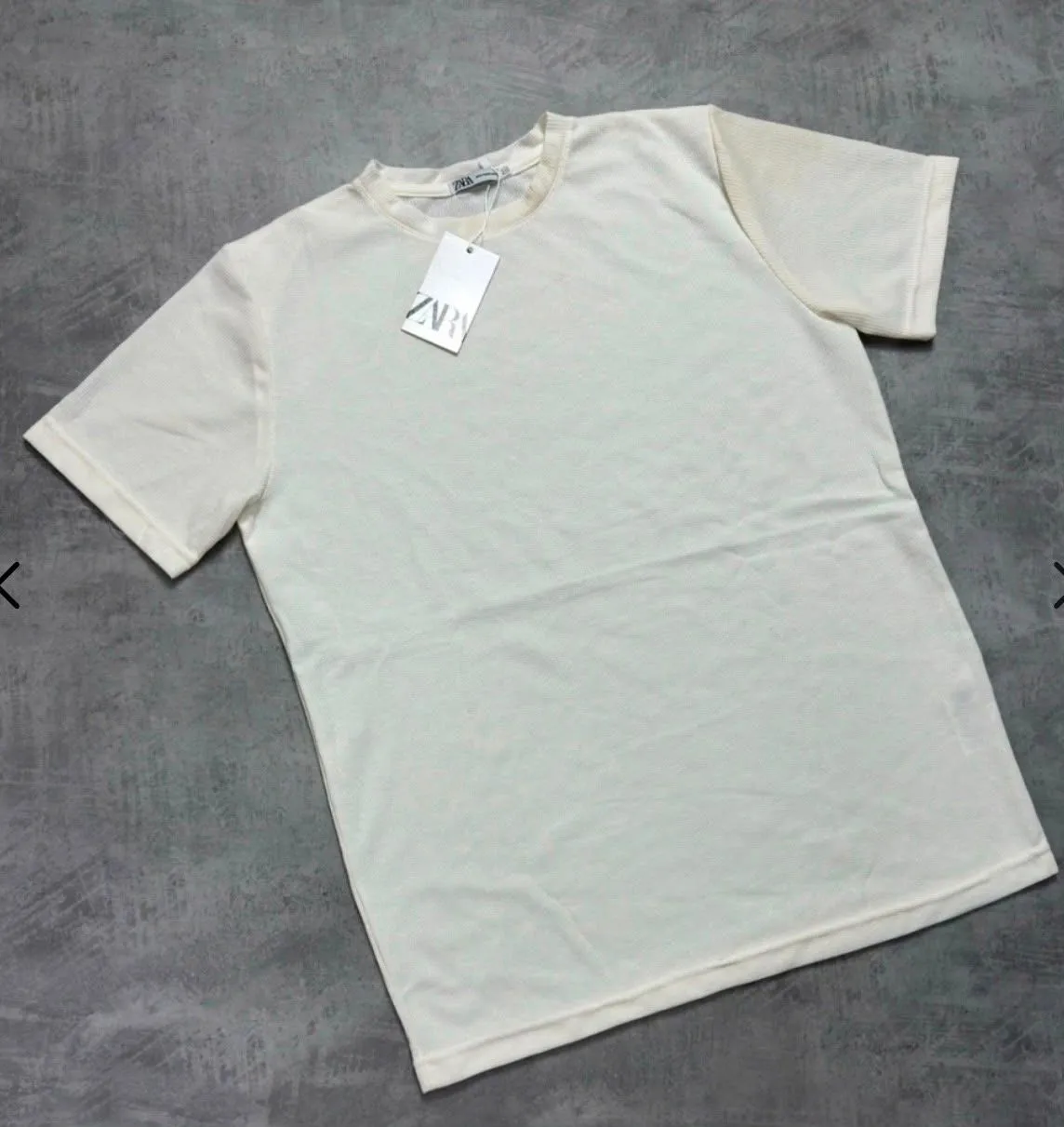 CAMISETA ZARA TEXTURIZADA - 10