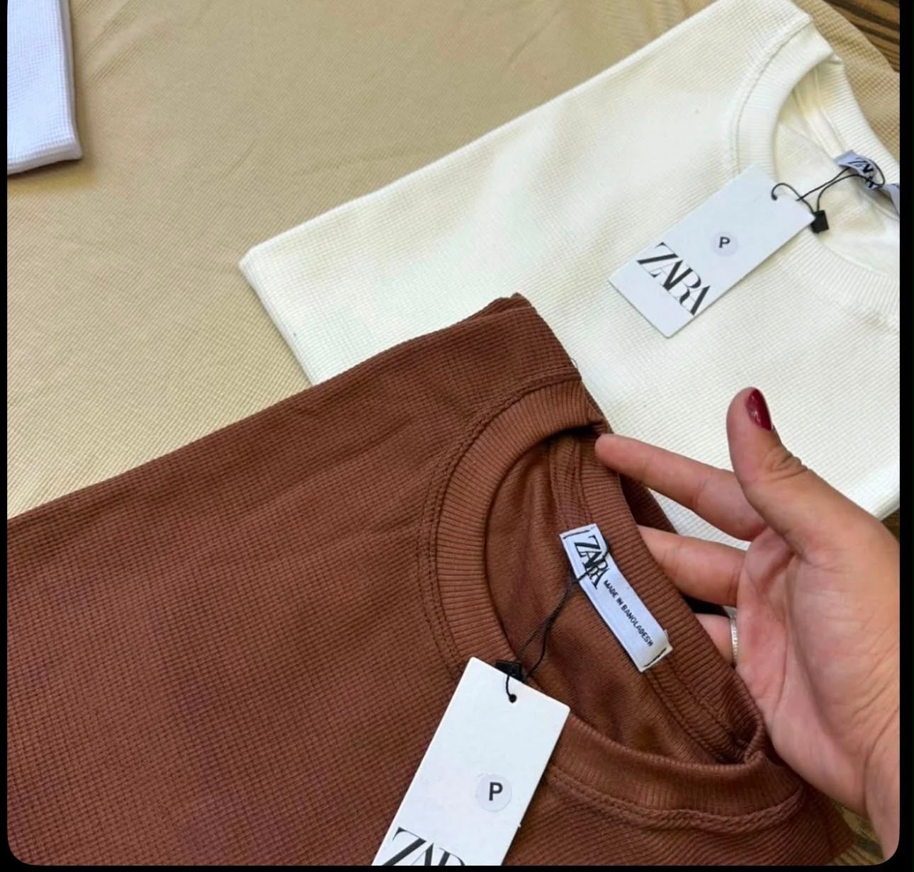 CAMISETA ZARA TEXTURIZADA - 3