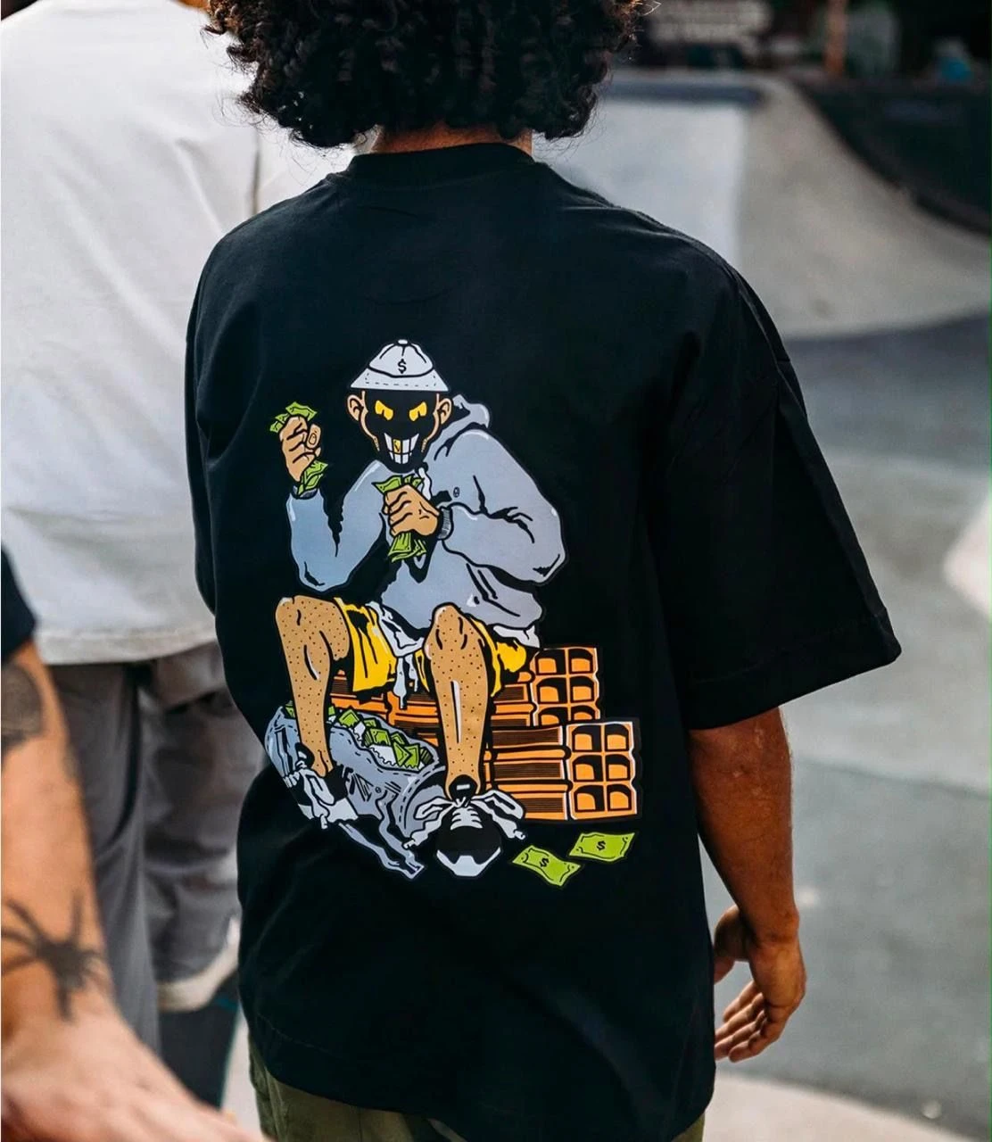 camiseta vishfi no corre das notas - 1