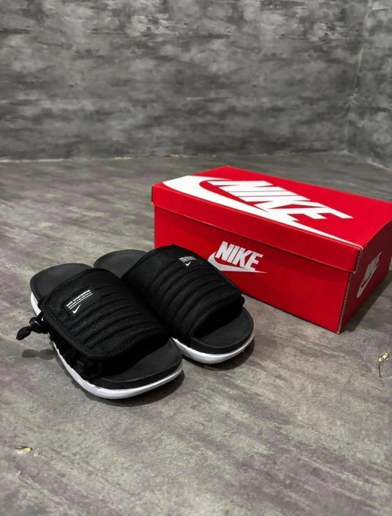 Chinelo NK slide preto e branco - 1