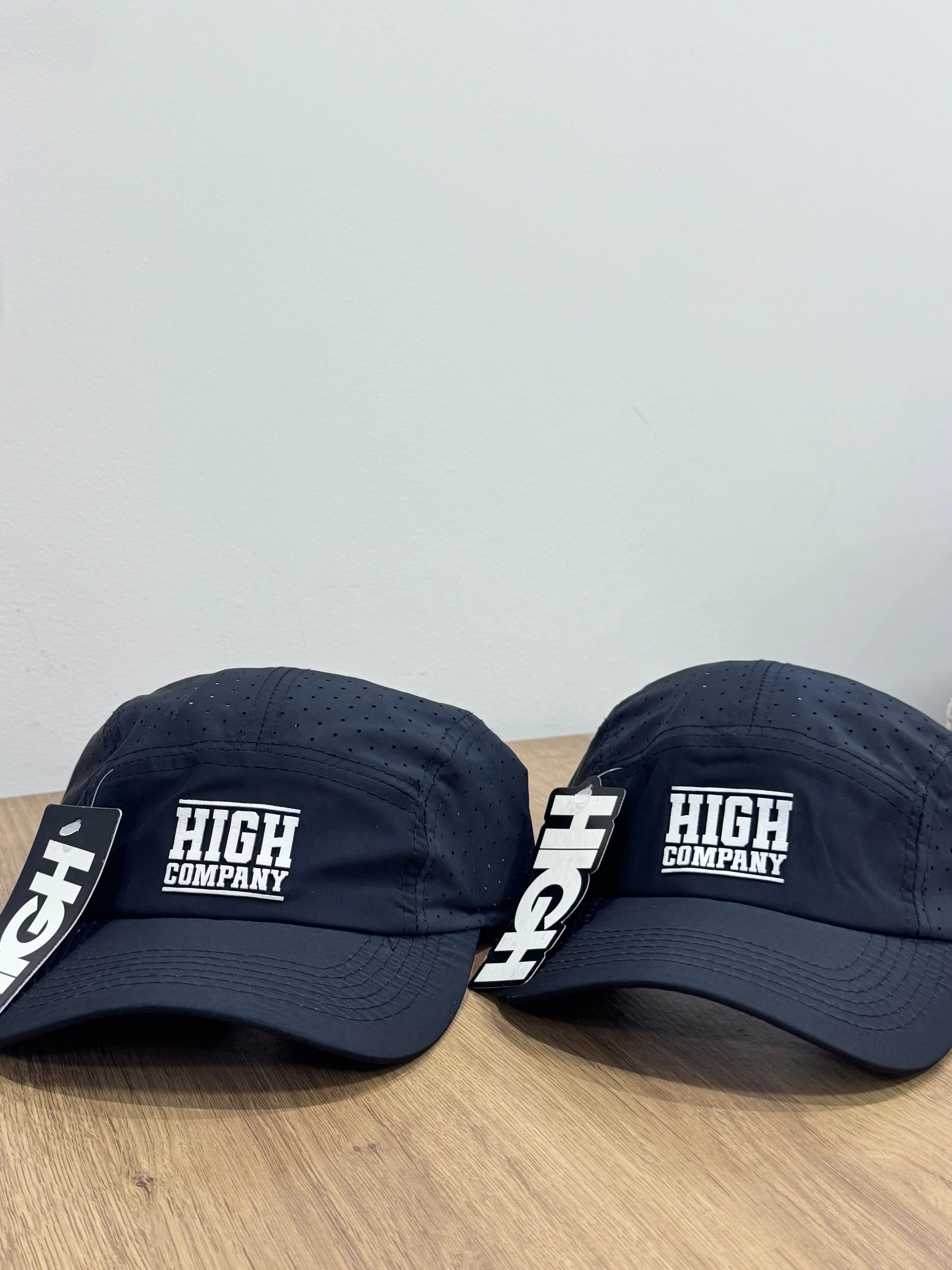 Bone five panel high company  - 2
