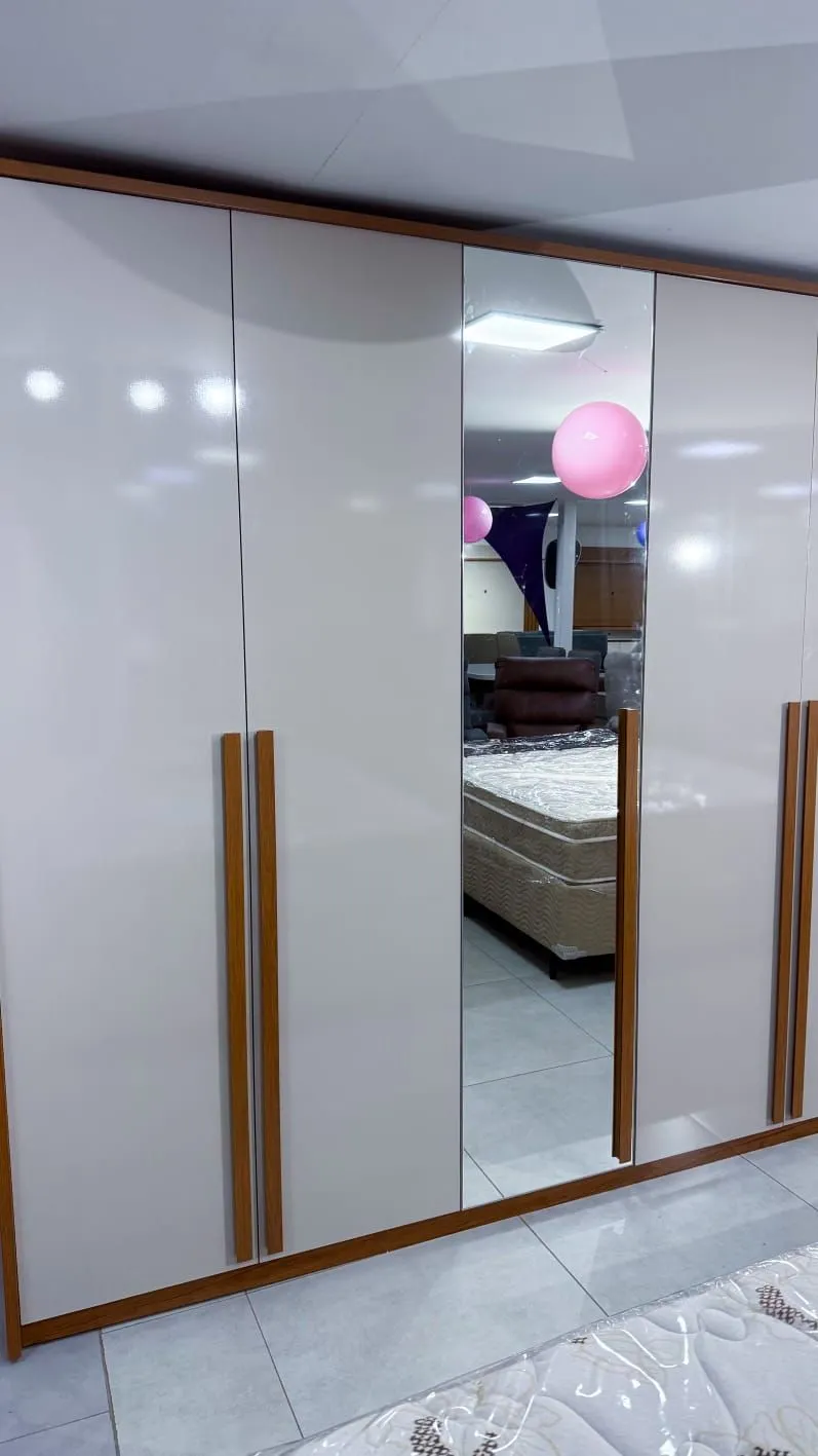 ROUPEIRO GELLY 100% MDF - 5