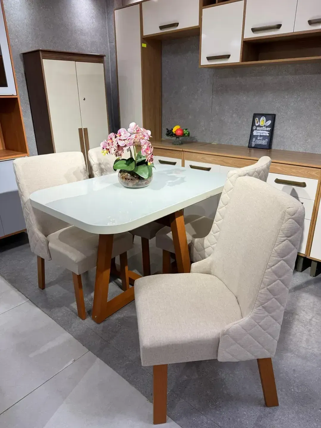 CONJUNTO MESA LUCCA 1.20 + 4 CADEIRAS INFINITY - 1