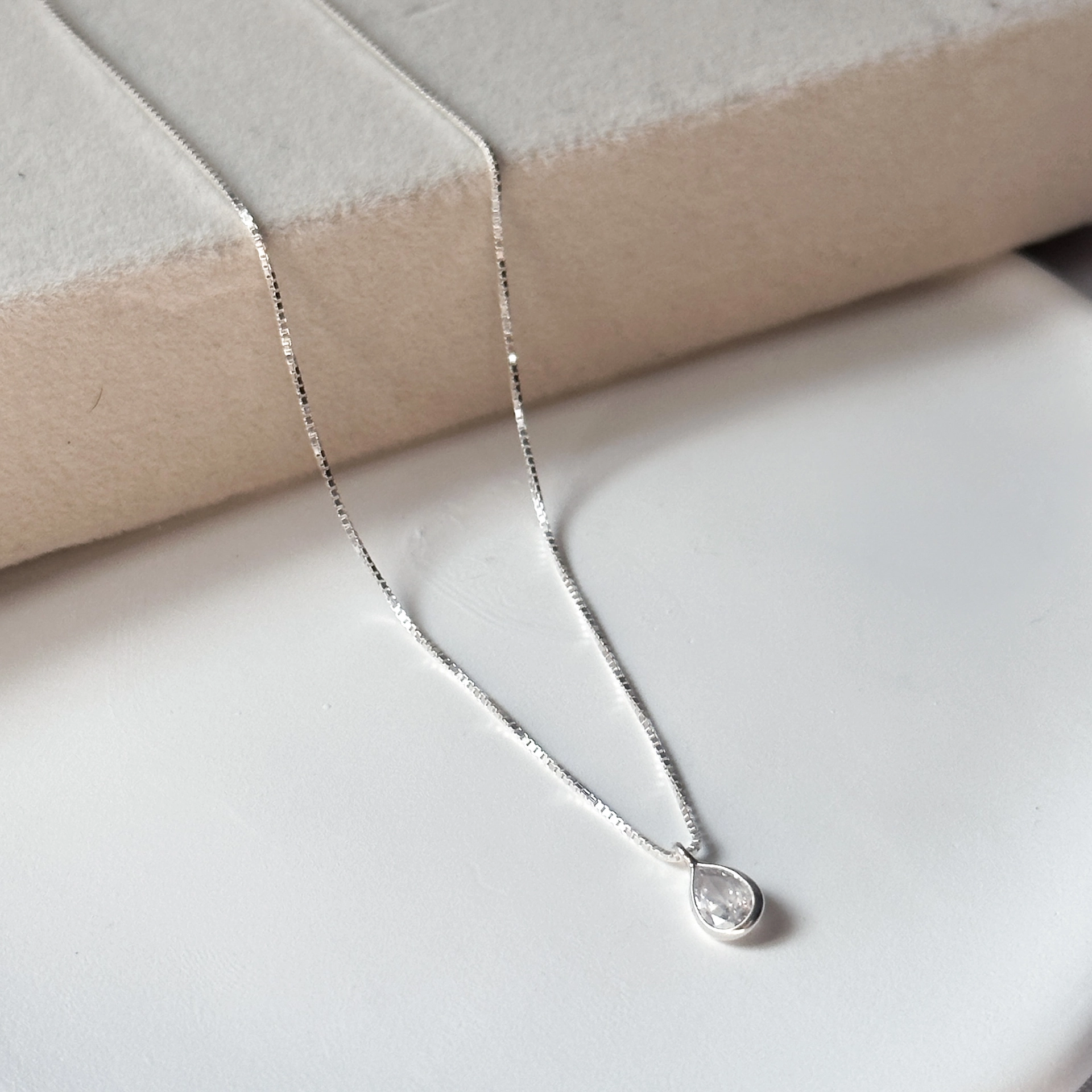 Colar Ponto de Luz - Gota - 4