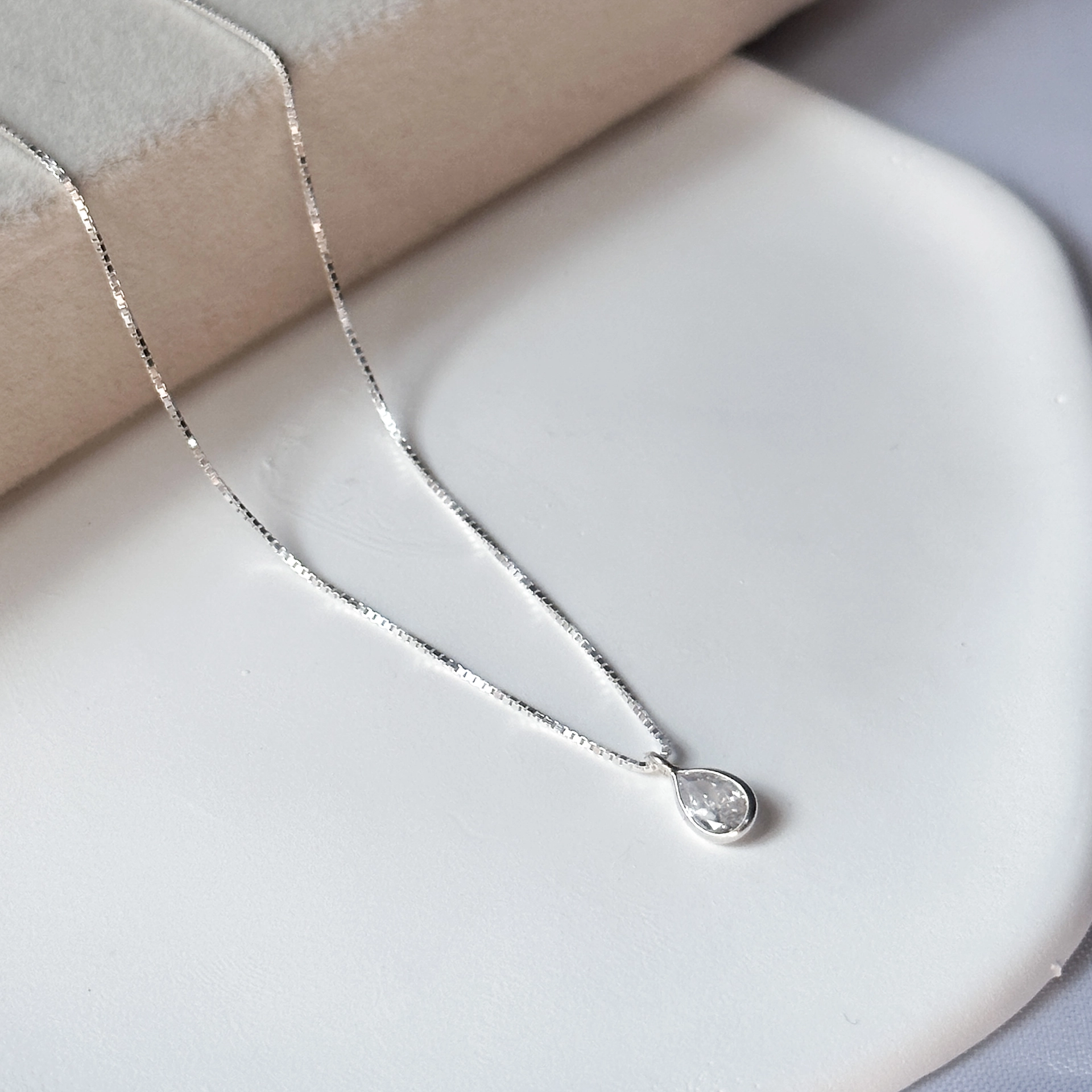 Colar Ponto de Luz - Gota - 2