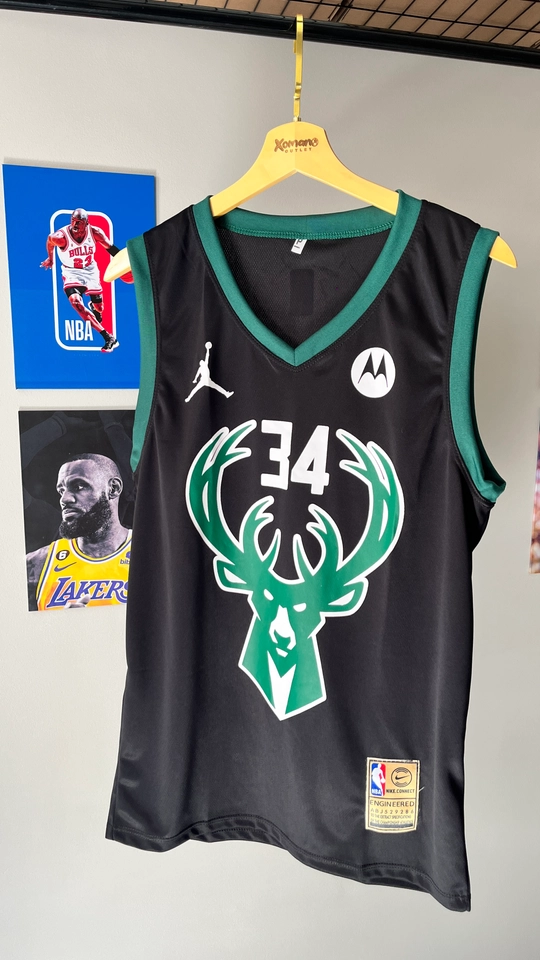 MILWAUKEE BUCKS PRETA