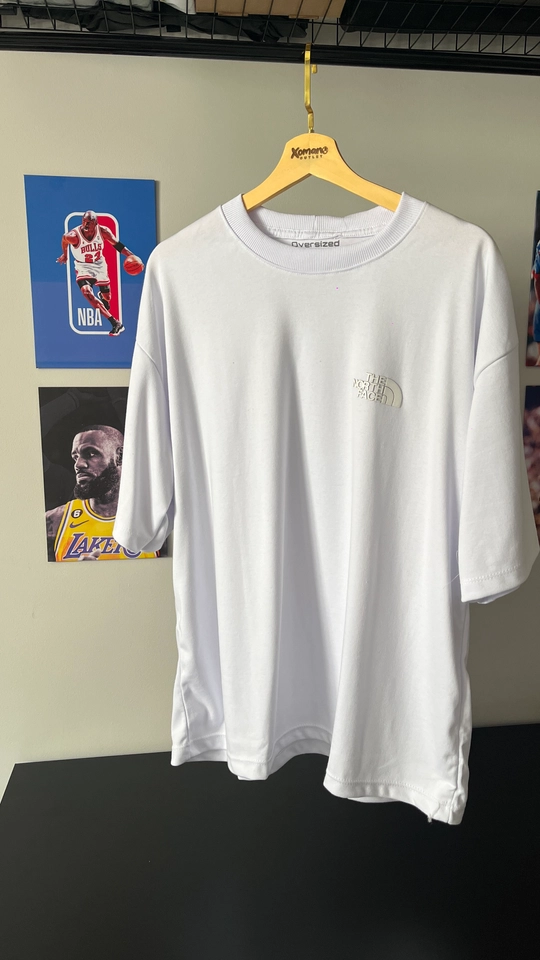 CAMISETA OVERSIZED TNF BRANCA