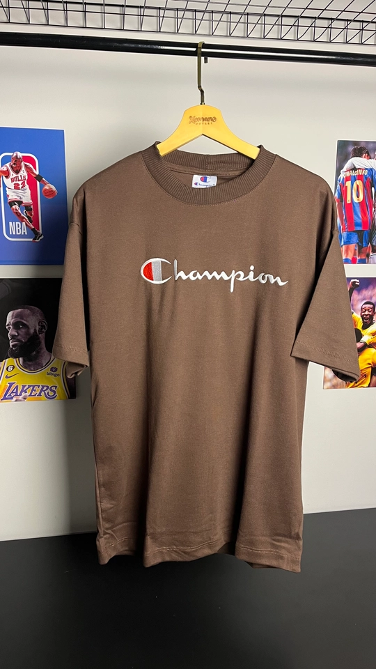 CAMISETA OVERSIZED CHAMPION MARROM
