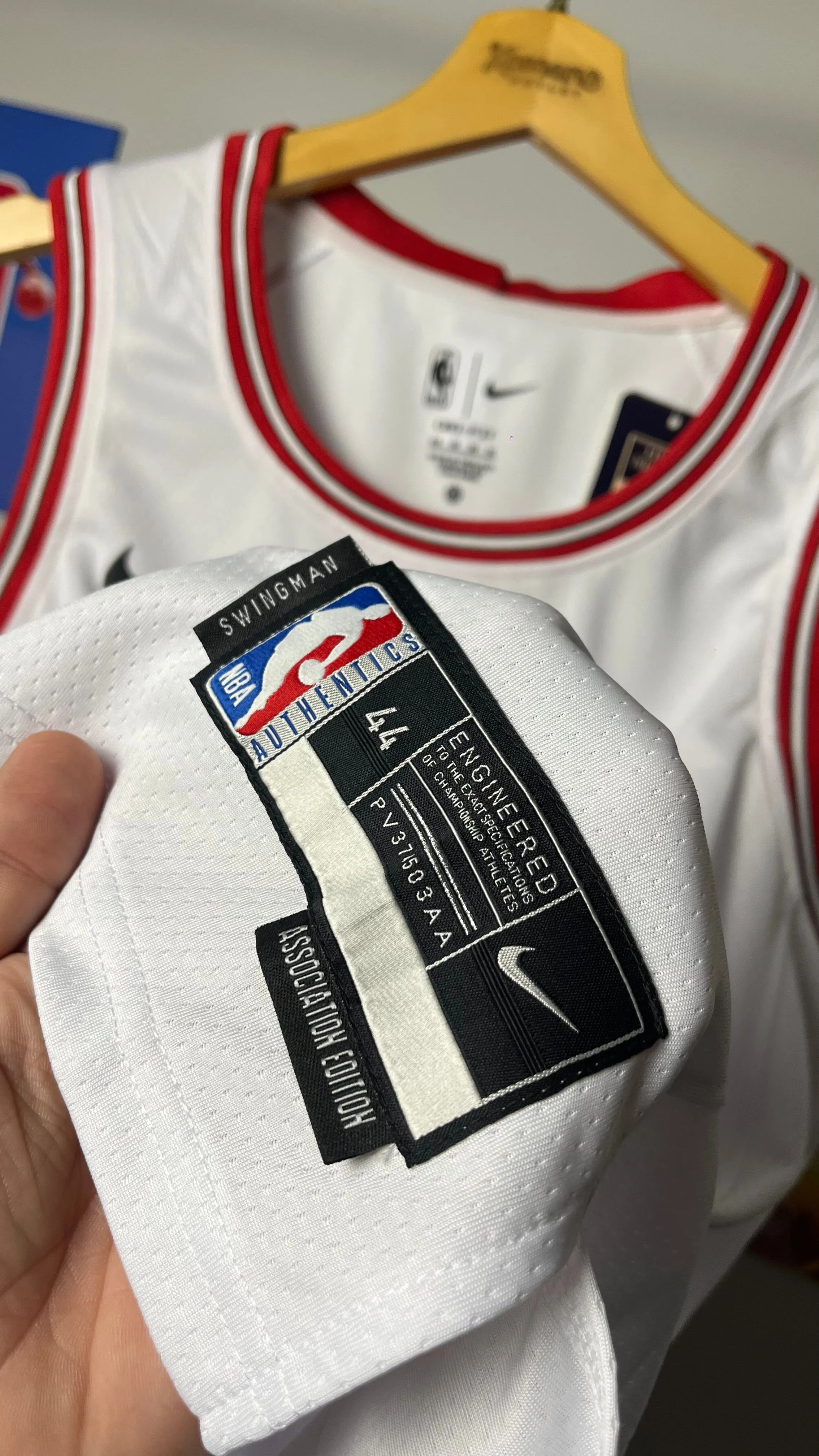 CHICAGO BULLS - PIPPEN 33 - 4