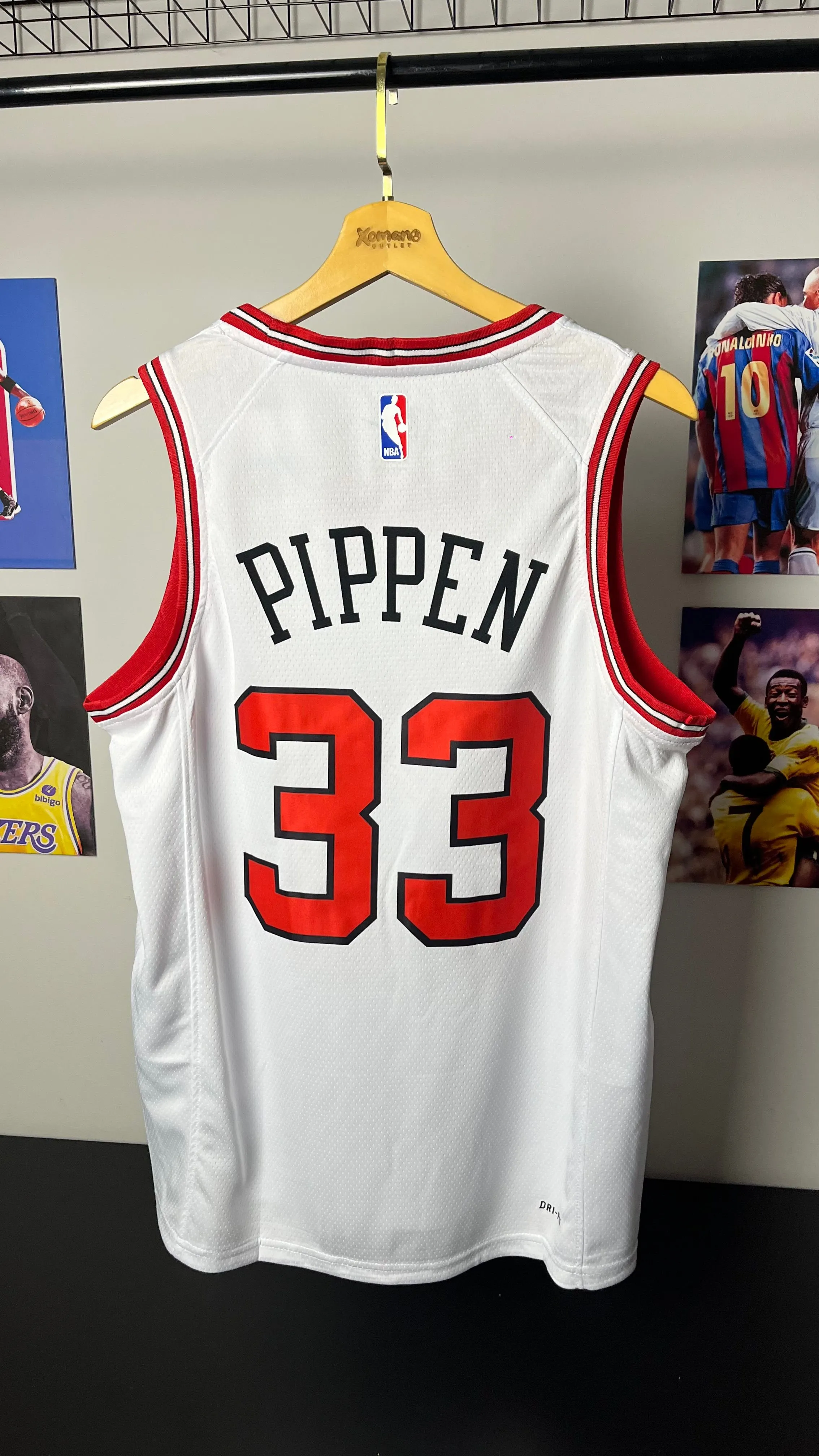 CHICAGO BULLS - PIPPEN 33 - 7