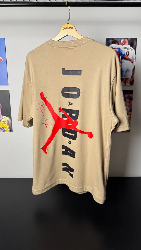 CAMISETA OVERSIZED M JORDAN BEGE