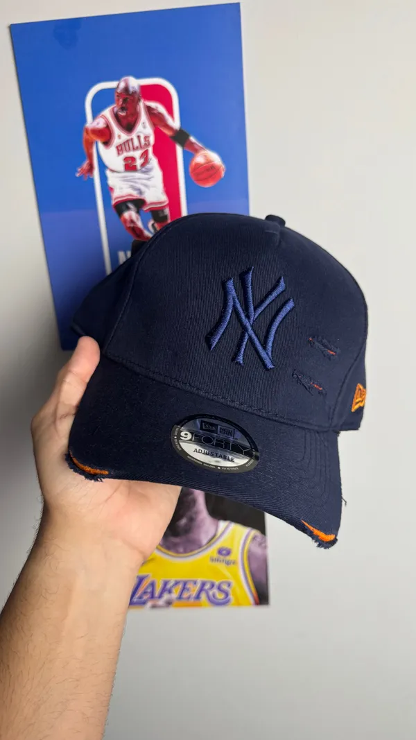 BONÉ NY AZUL MARINHO LARANJA