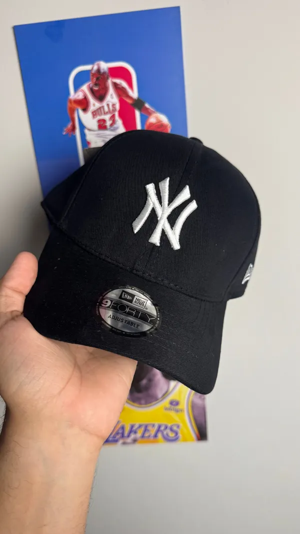 BONÉ NY CINZA