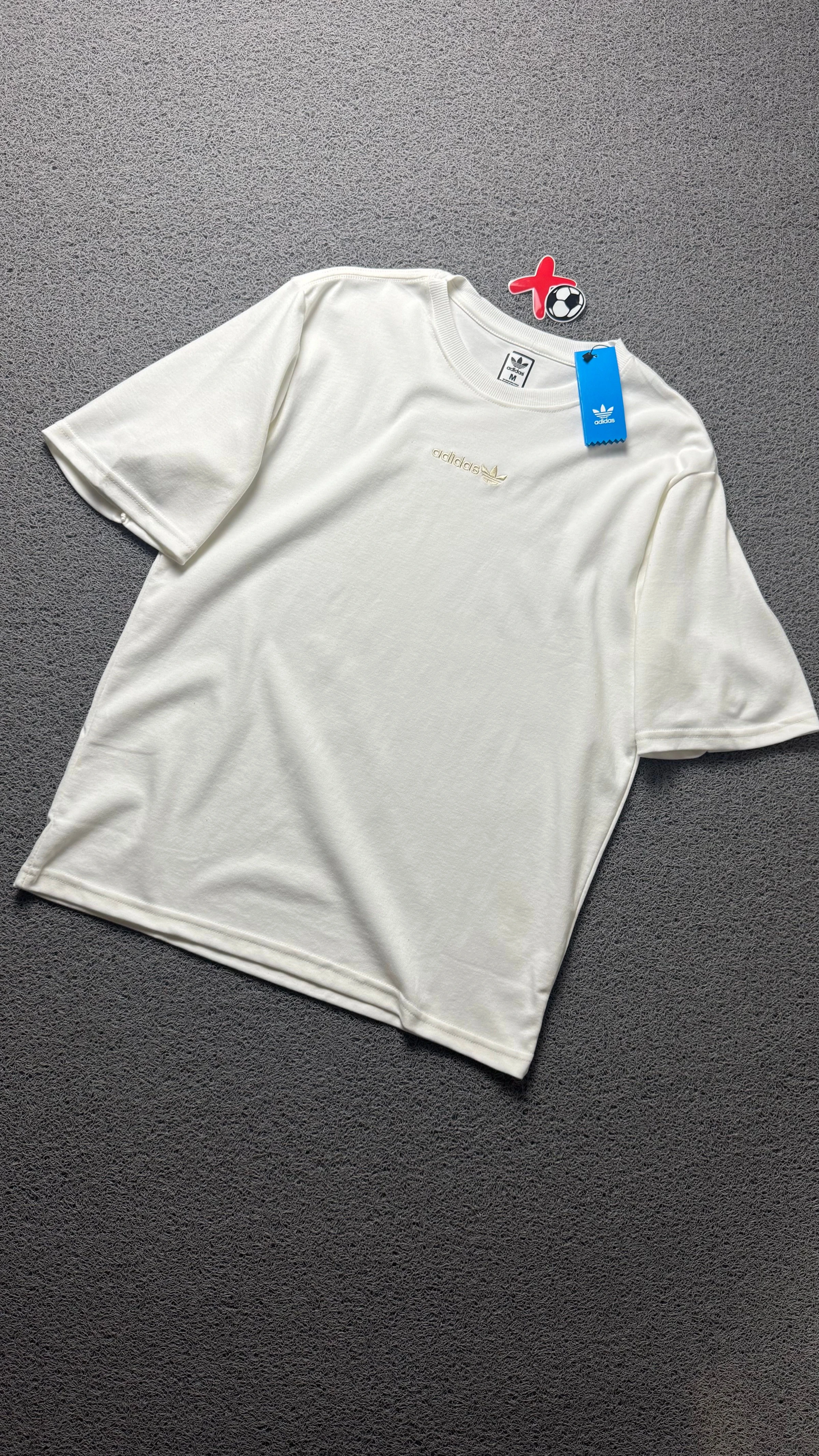 CAMISETA OVERSIZED AD BORDADO OFF WHITE - 1