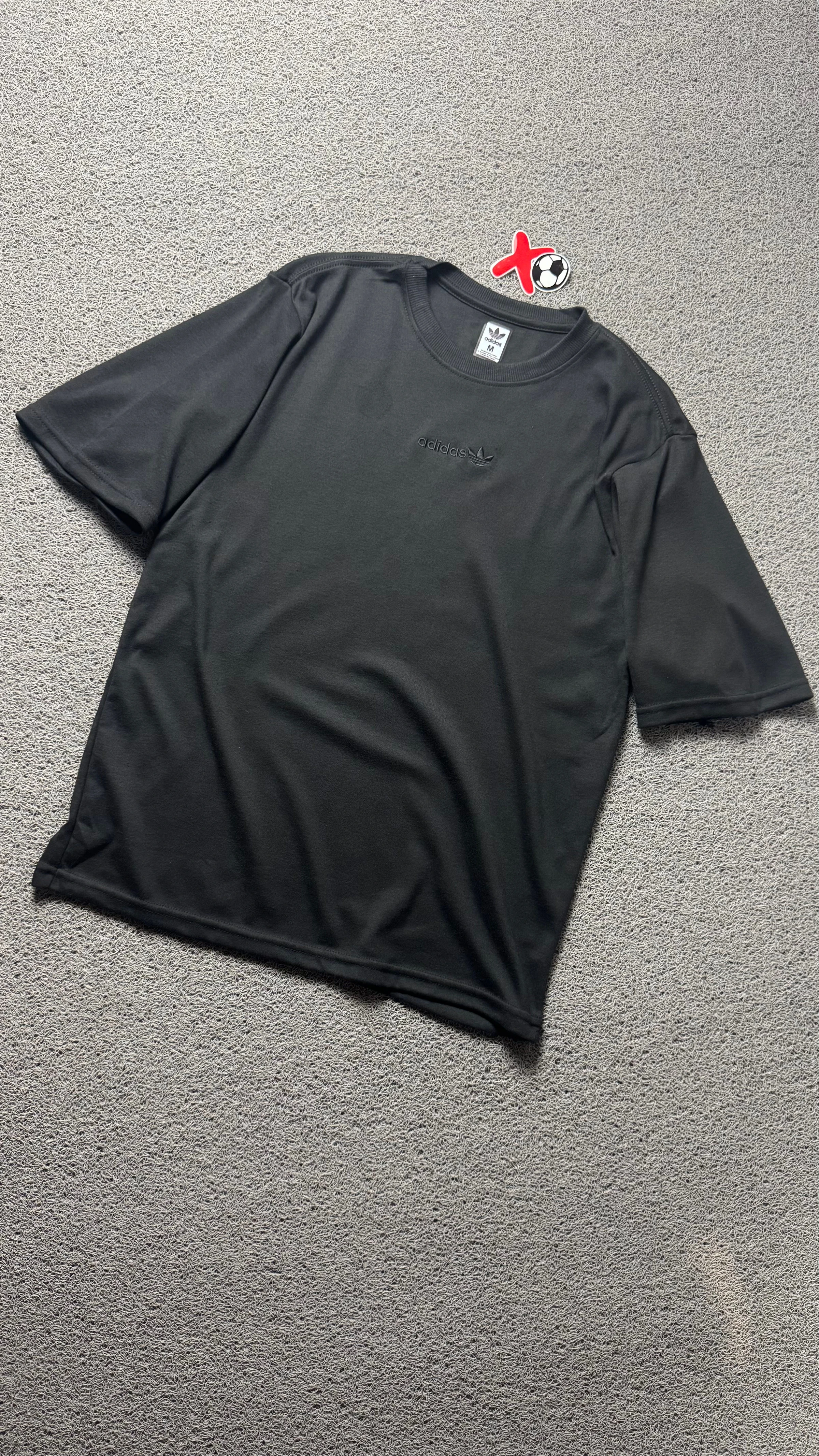 CAMISETA OVERSIZED AD BORDADO PRETA - 1
