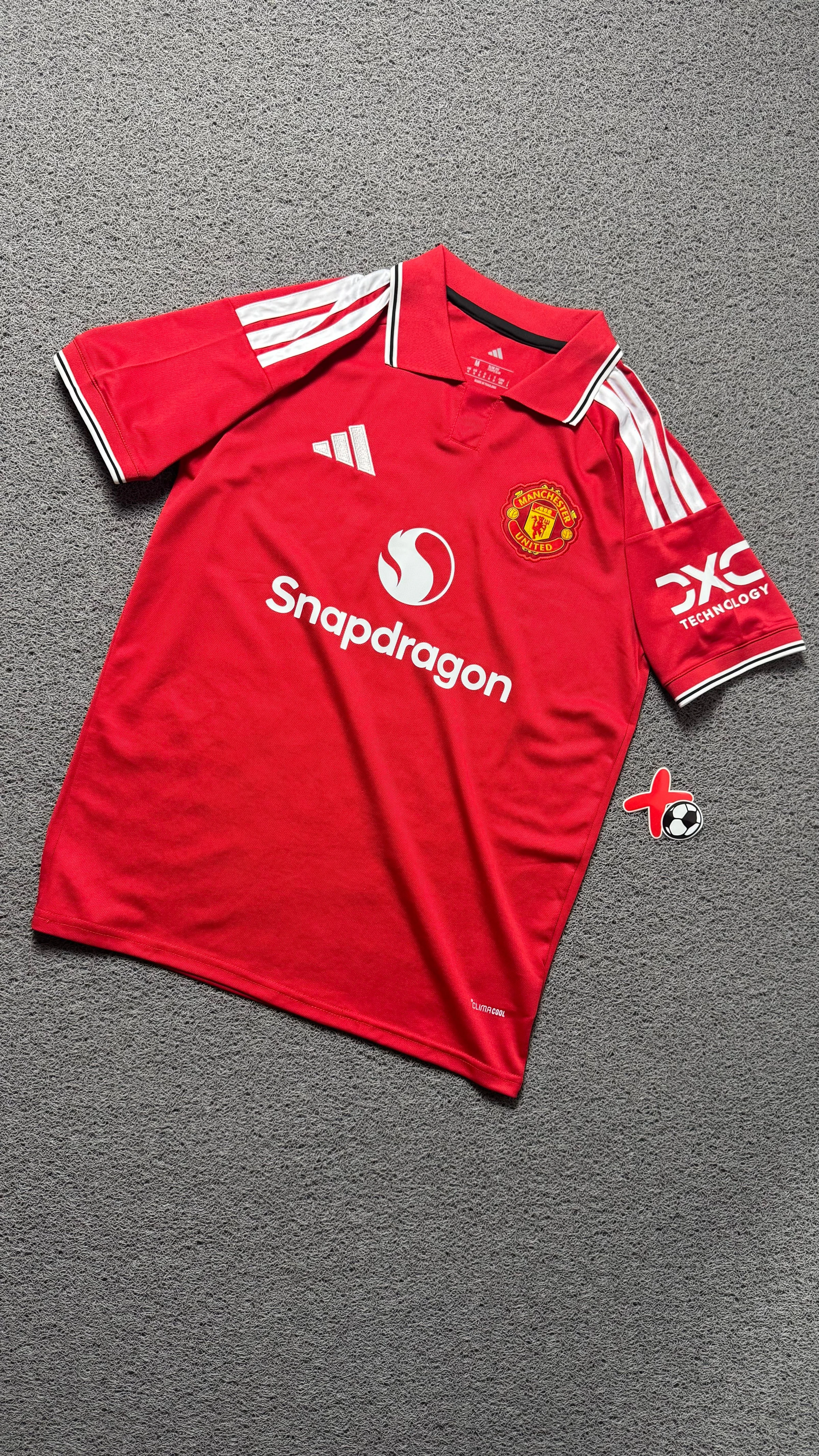 MANCHESTER UNITED TITULAR 26/27 TORCEDOR - 1