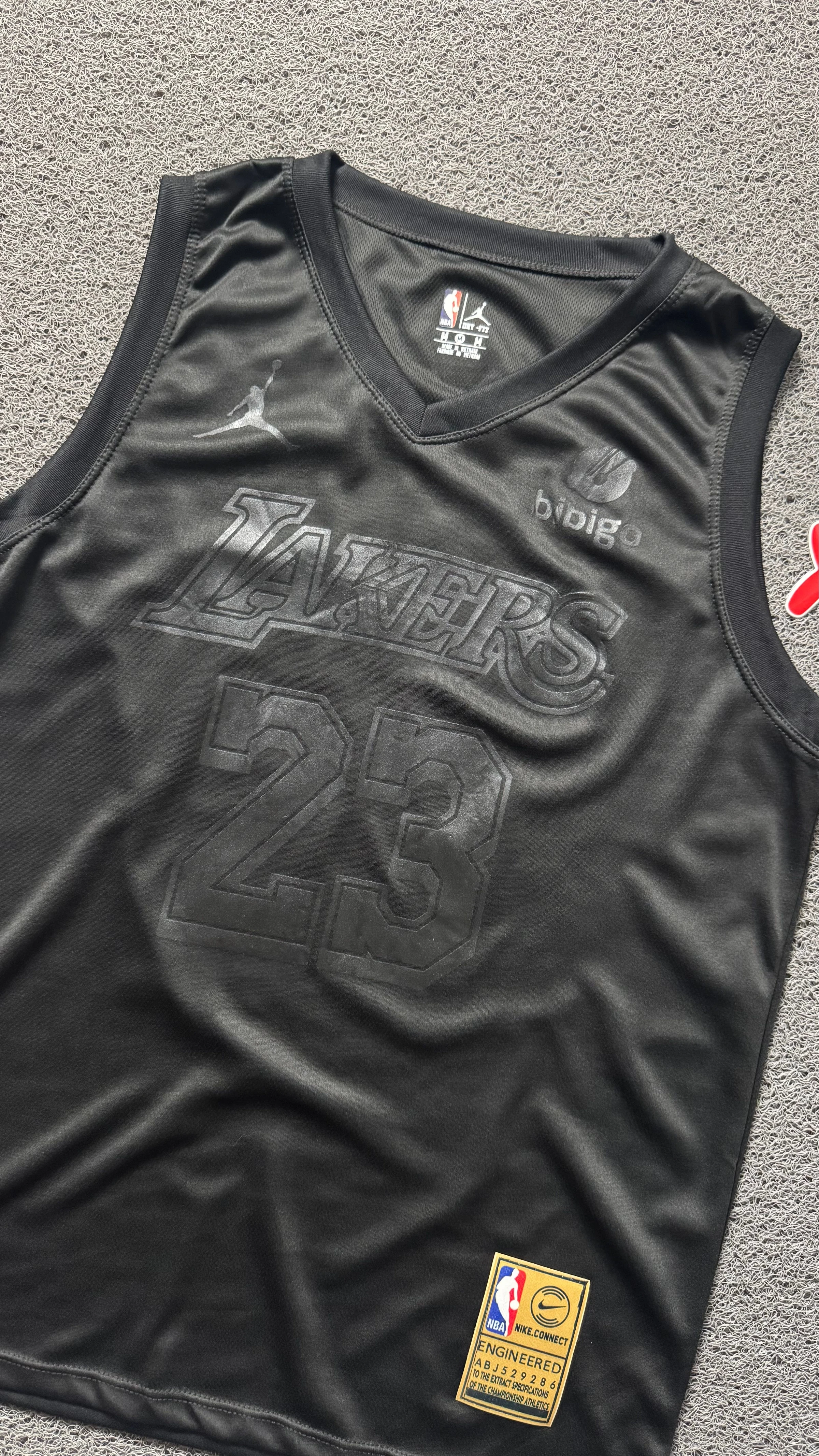 LA LAKERS ALLBLACK - 2