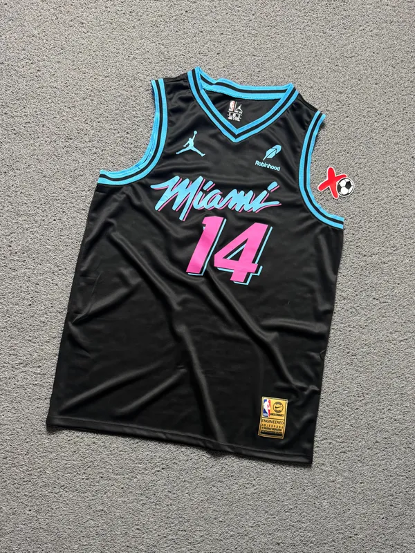 MIAMI HEAT PRETA