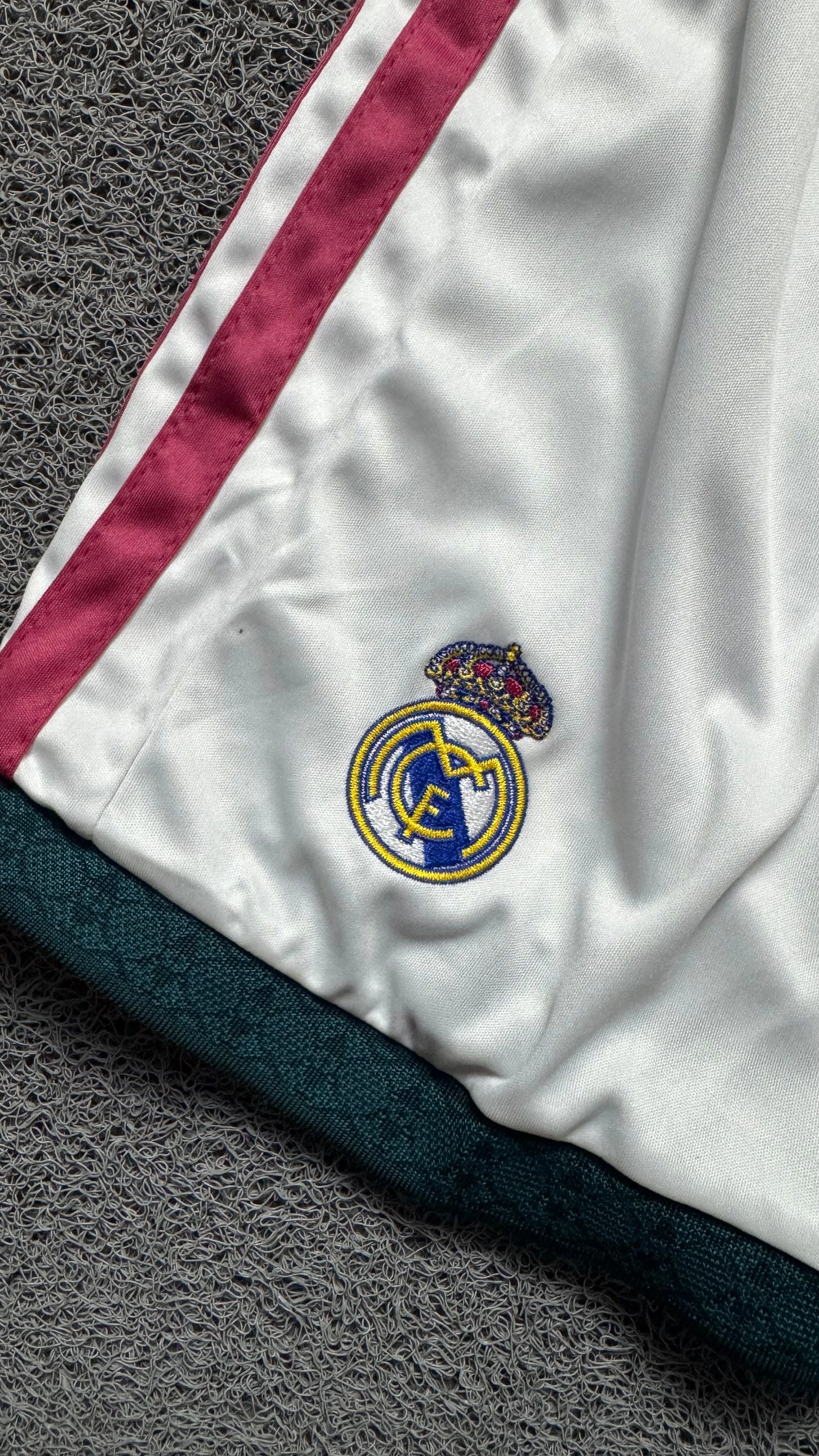 KIT INFANTIL REAL MADRID 26/27 - 5
