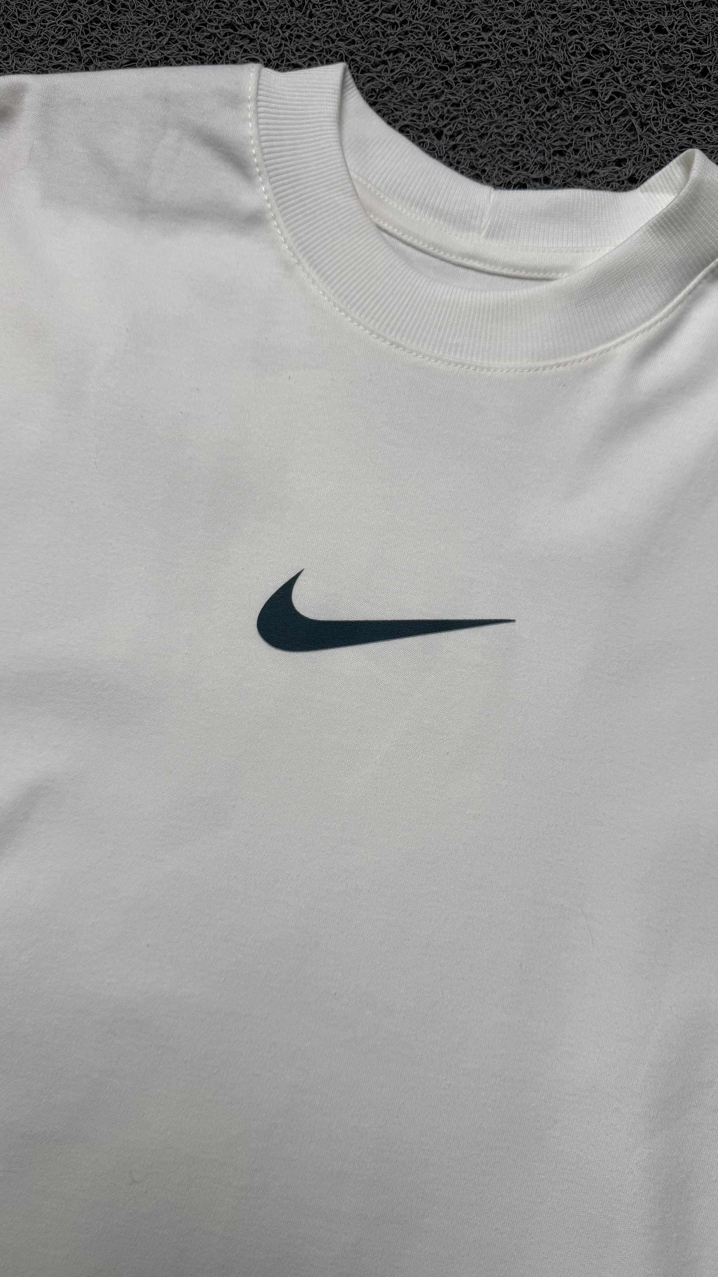 CAMISETA OVERSIZED NK DO IT OFF WHITE - 4