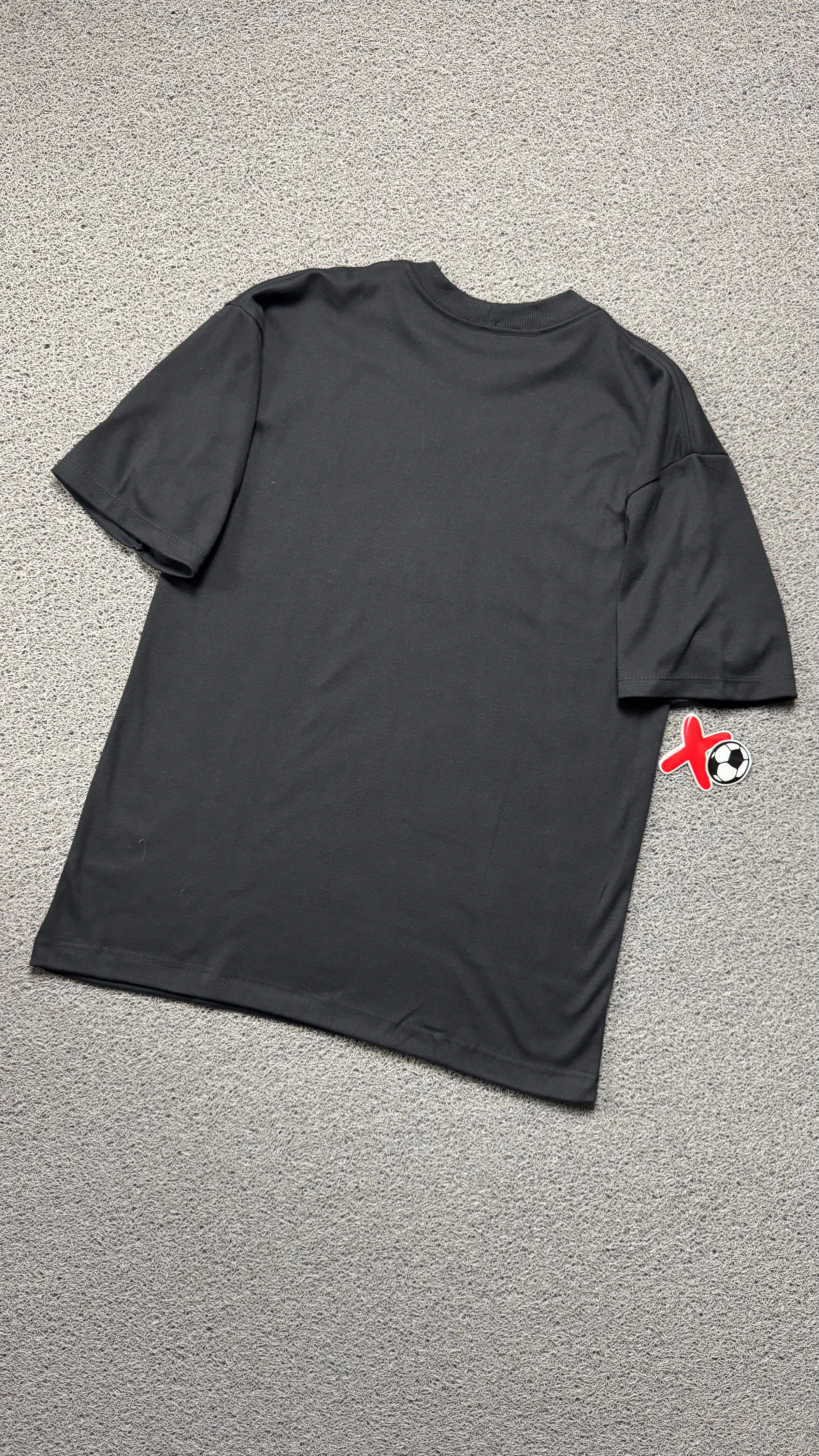 CAMISETA OVERSIZED PRETA LISA - 3
