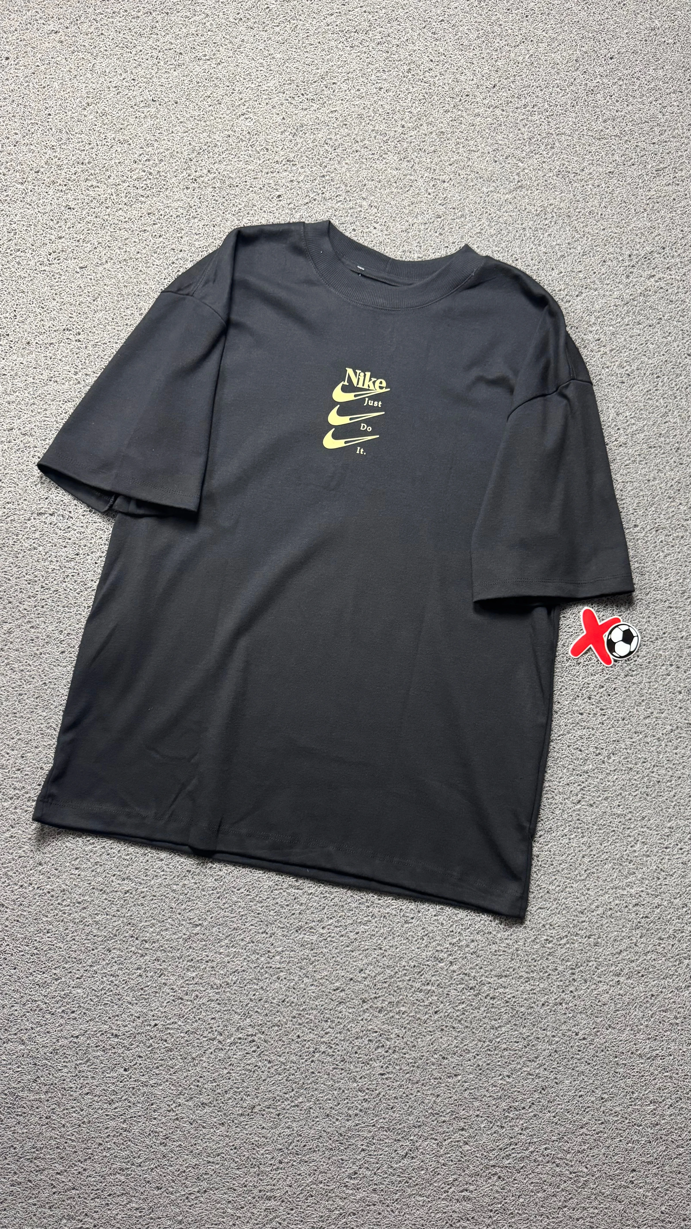 CAMISETA OVERSIZED NK DREAM PRETA - 3