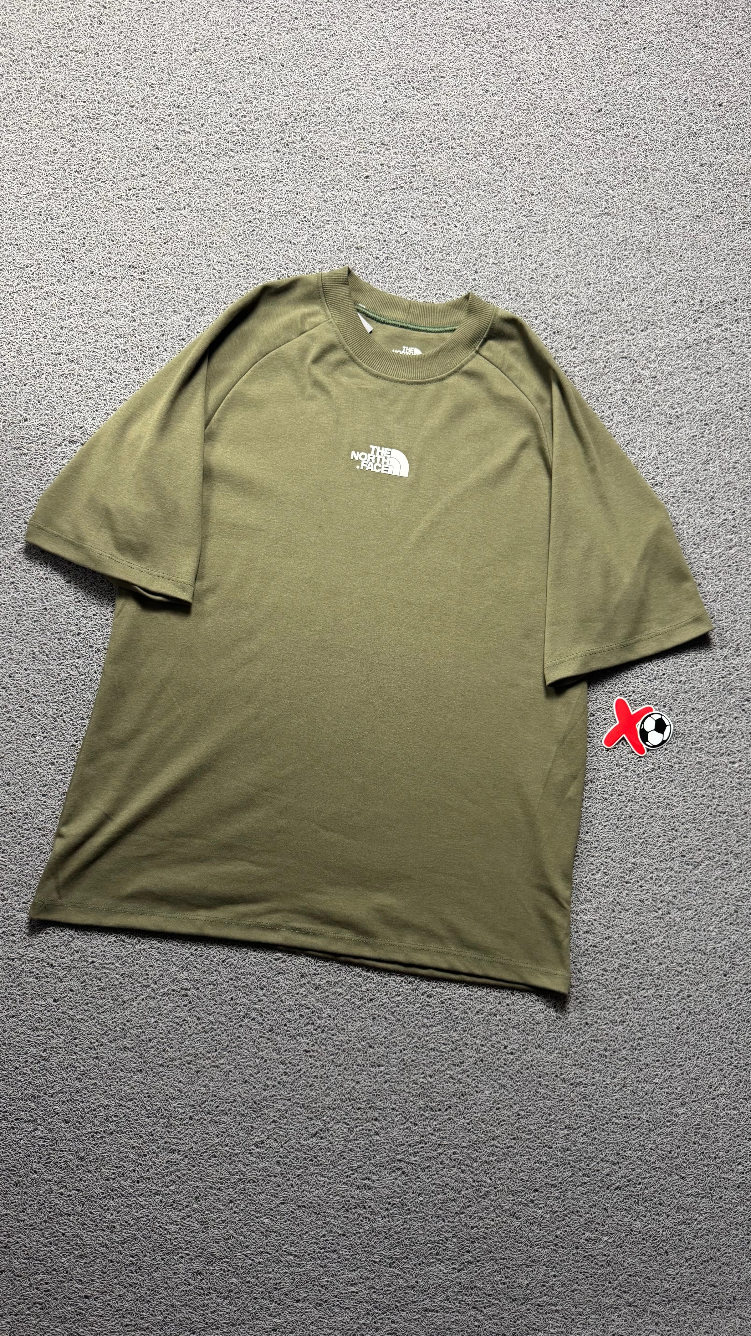 CAMISETA OVERSIZED RAGLAN TNF VERDE - 1