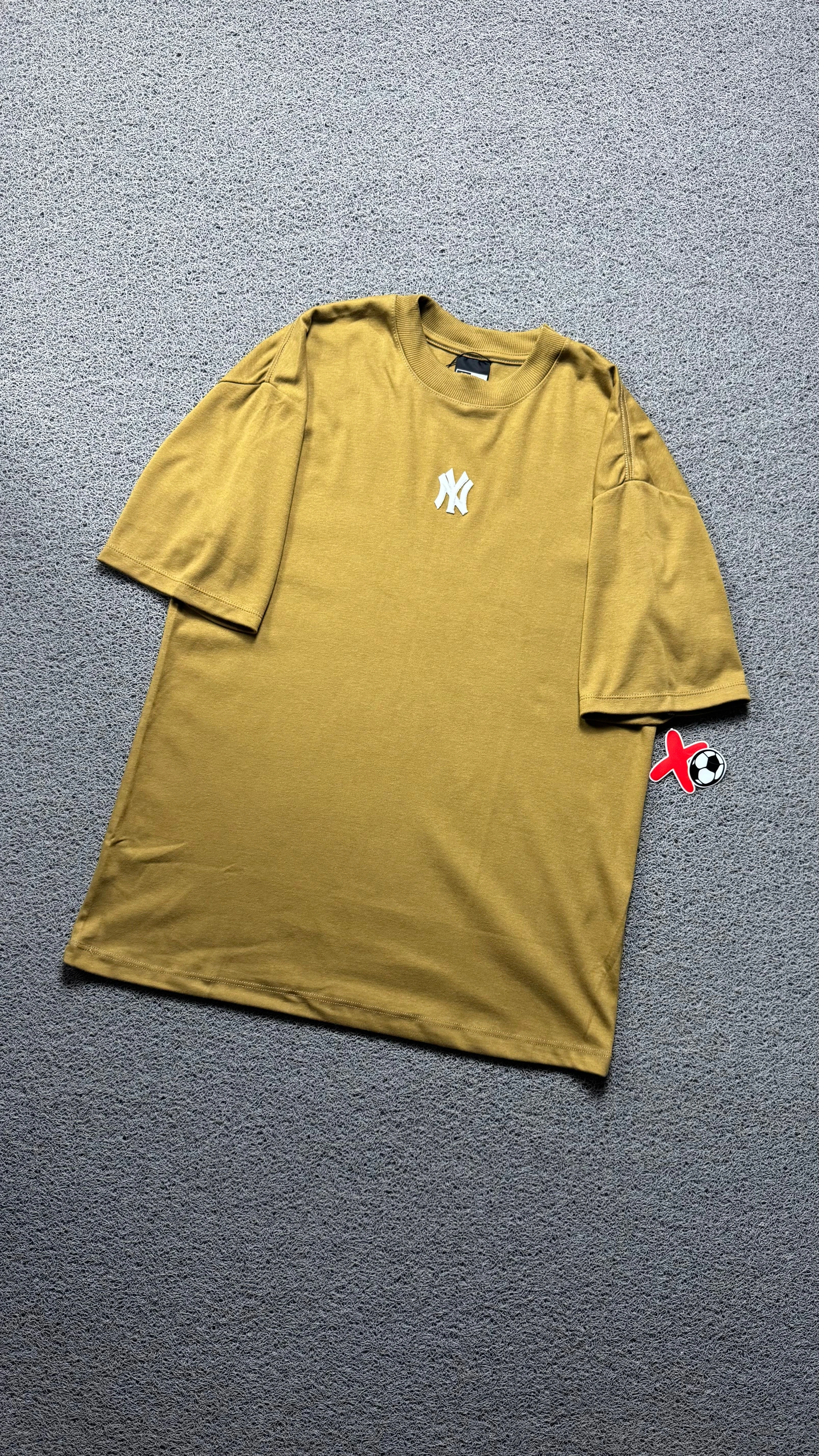 CAMISETA OVERSIZED NY BORDADO BEGE - 1