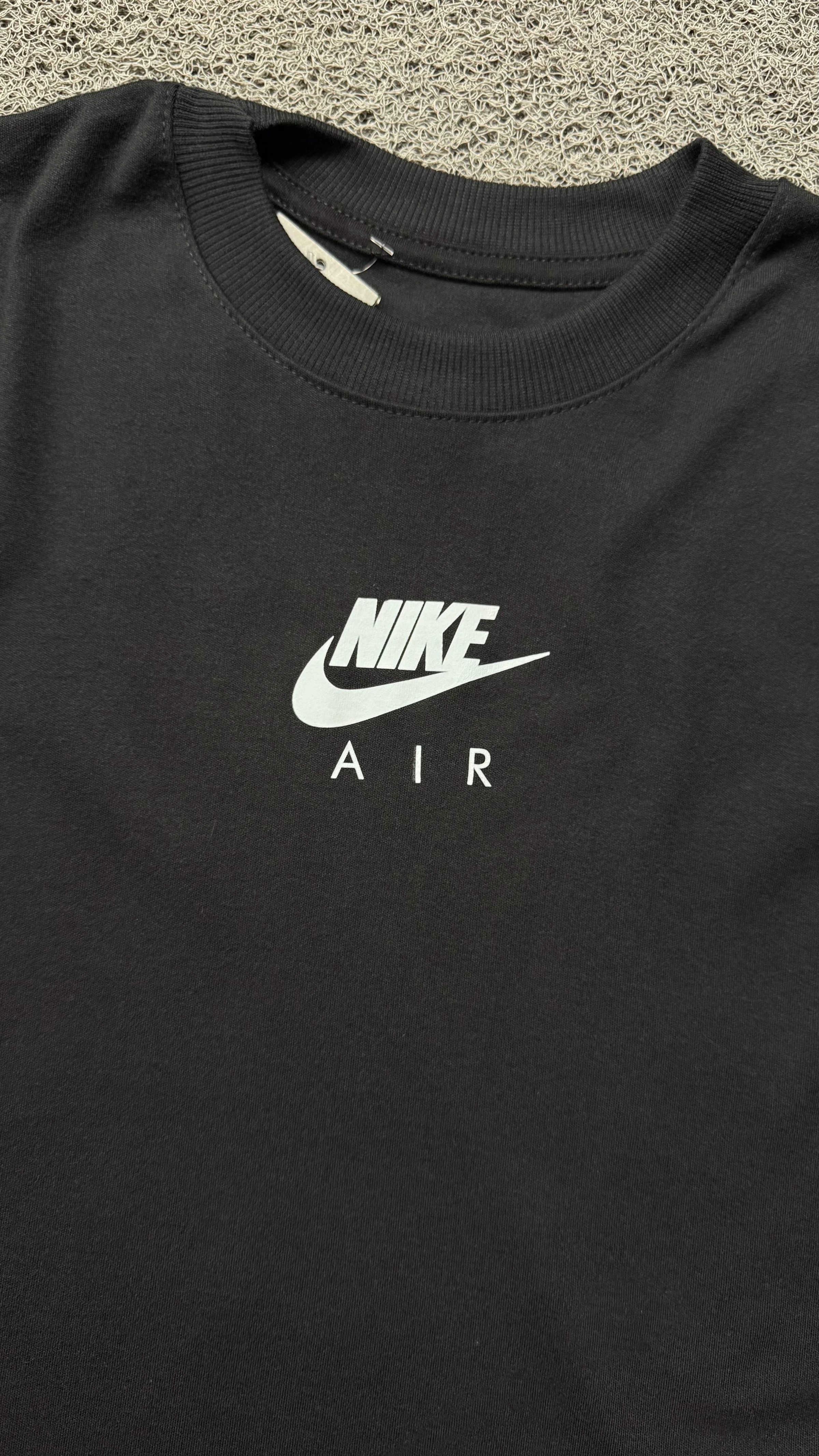 CAMISETA OVERSIZED NK WORLD PRETA - 3