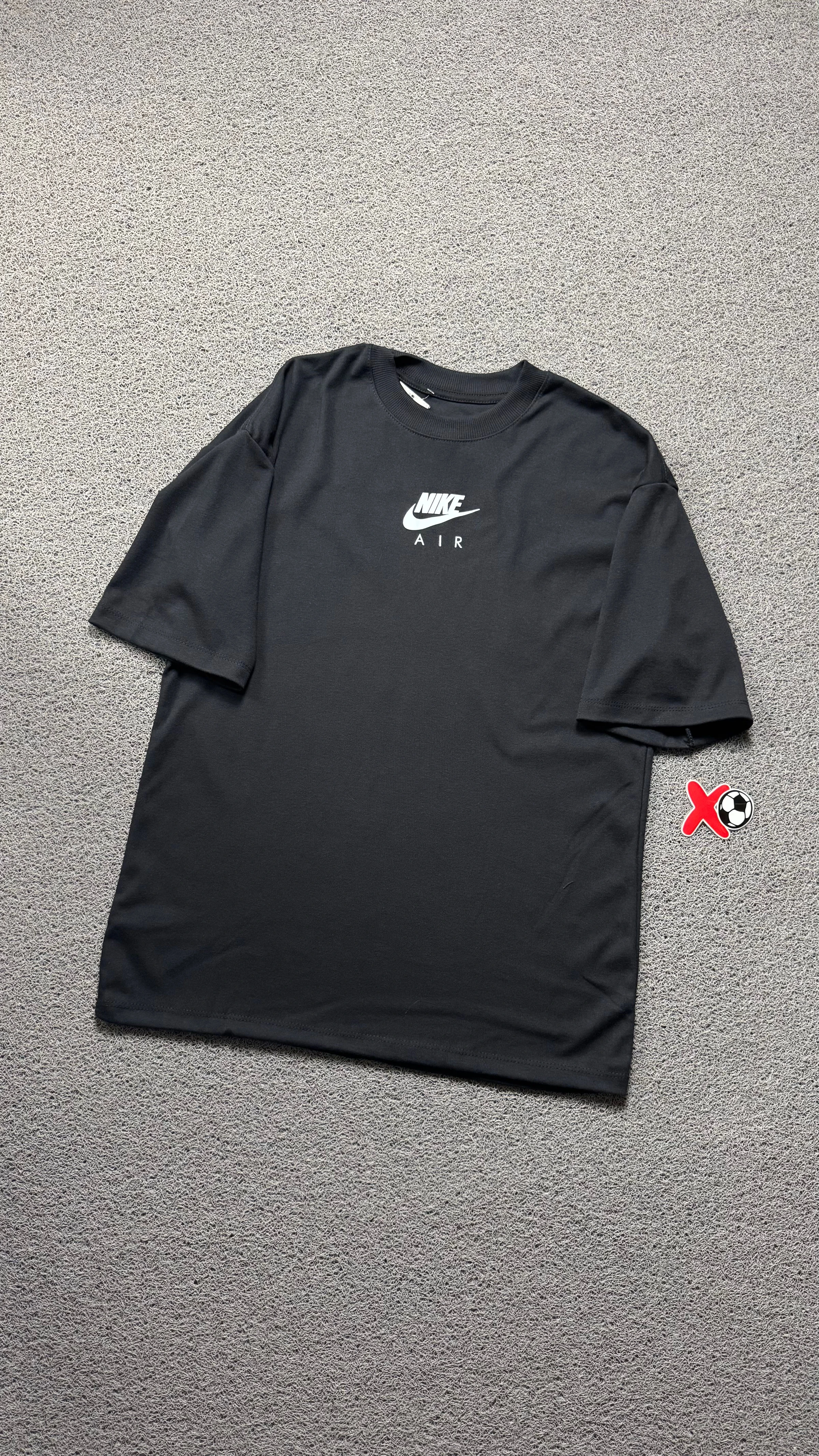 CAMISETA OVERSIZED NK WORLD PRETA - 4