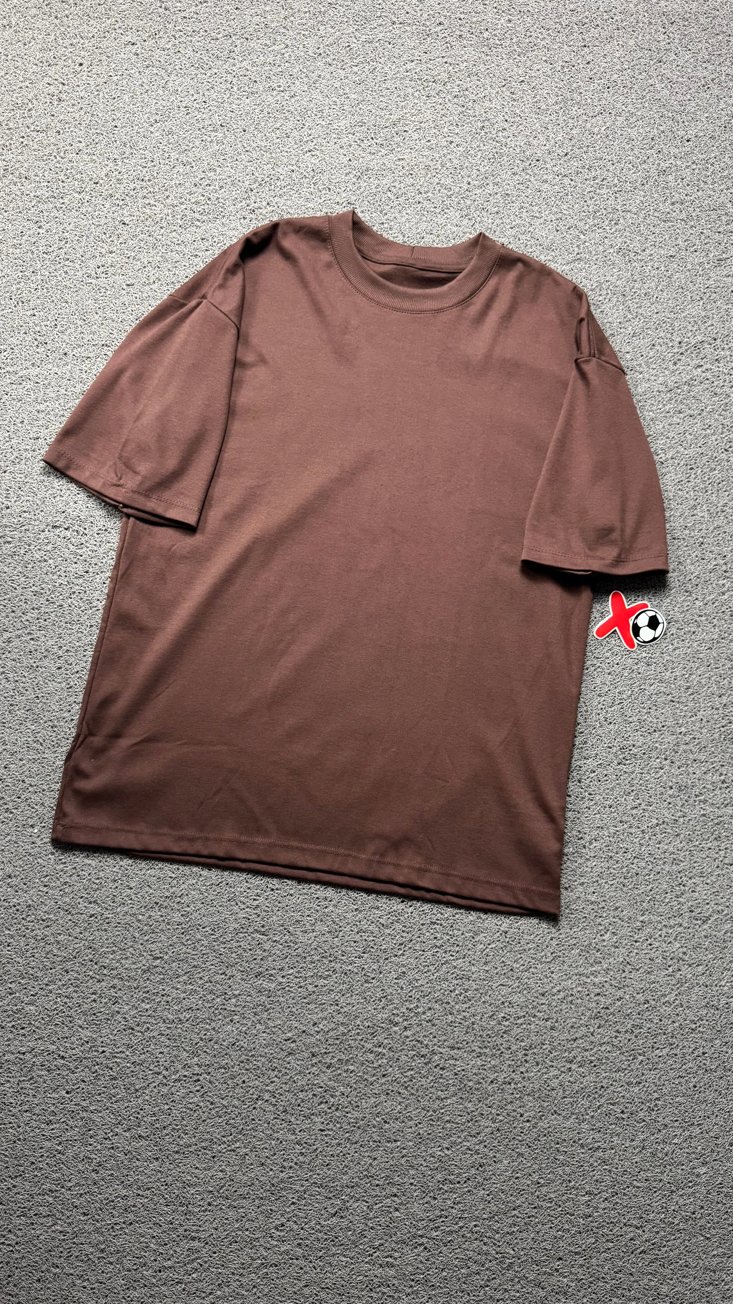 CAMISETA OVERSIZED MARROM LISA - 1