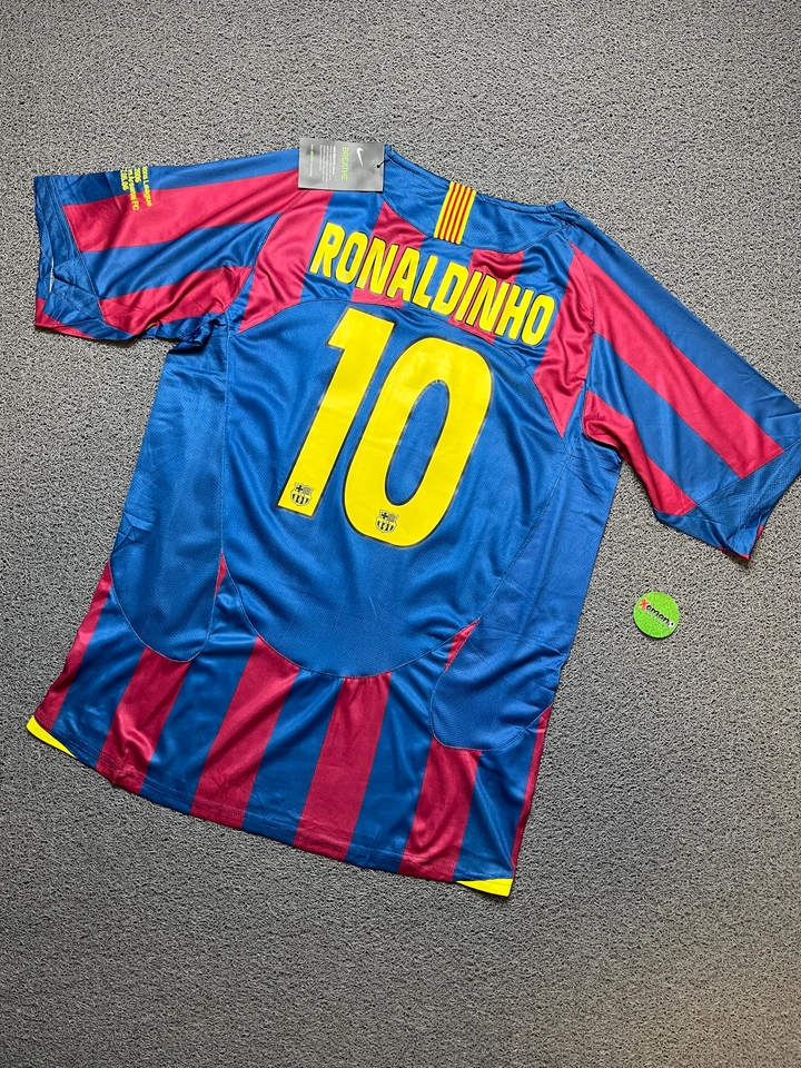 BARCELONA 2006/2007 RONALDINHO 10 - 4