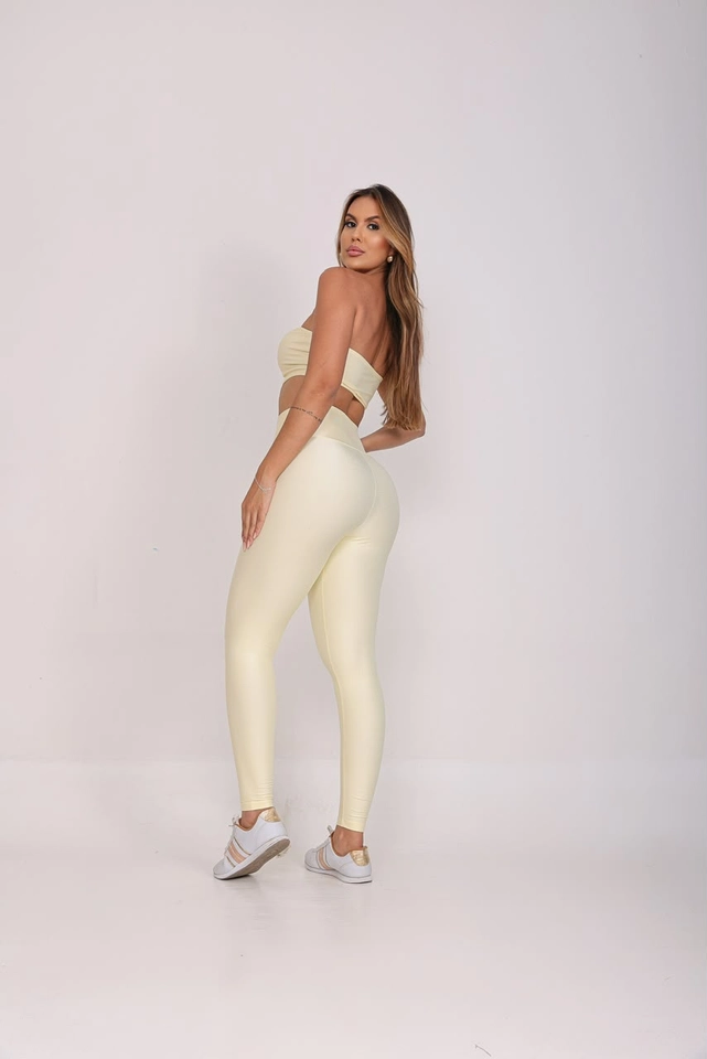 Conjunto Fitness Poliamida – Top Tomara que Caia + Legging. - 4