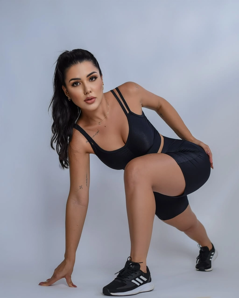 Conjunto Fitness Poliamida – Top franzido + Bermuda. - 2