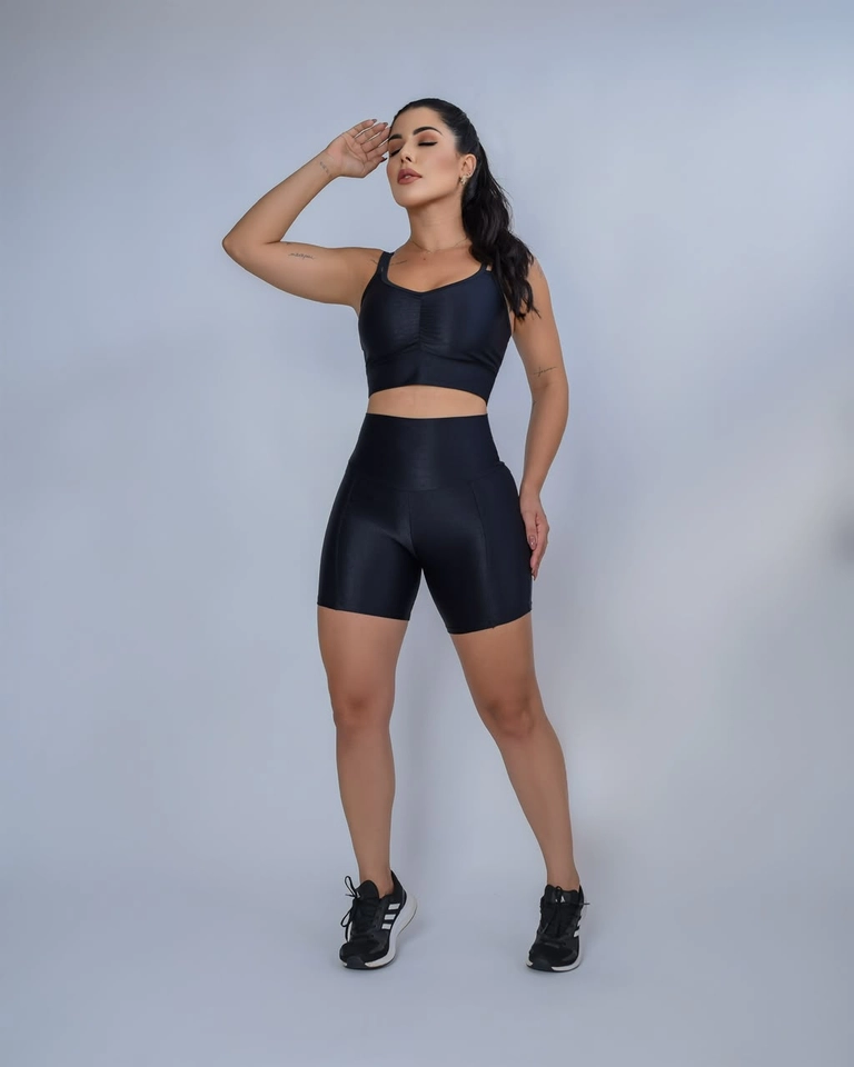 Conjunto Fitness Poliamida – Top franzido + Bermuda.